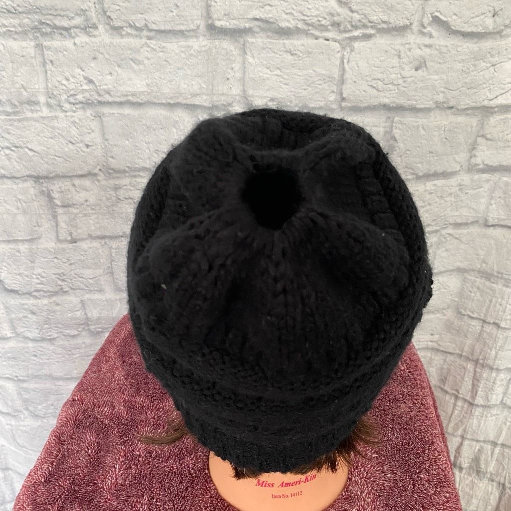 Other C.C. women OS winter beanie knit hat black Size ONE SIZE - 4 Thumbnail