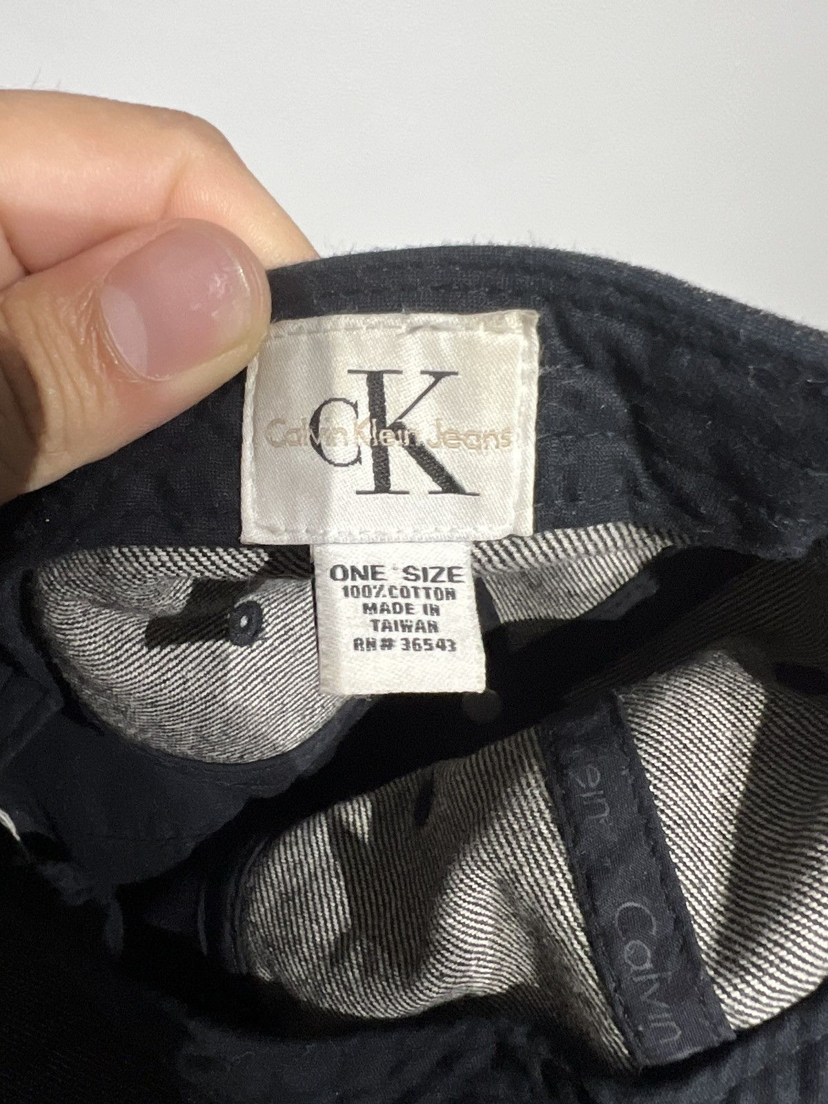 Calvin Klein Calvin Klein washed black denim hat Size ONE SIZE - 4 Thumbnail