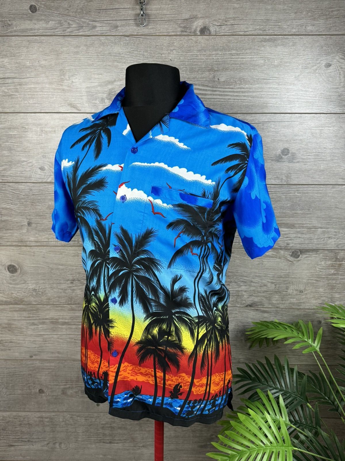 Vintage Vintage Hawaiian Shirt style dries van noten size L Size US L / EU 52-54 / 3 - 1 Thumbnail