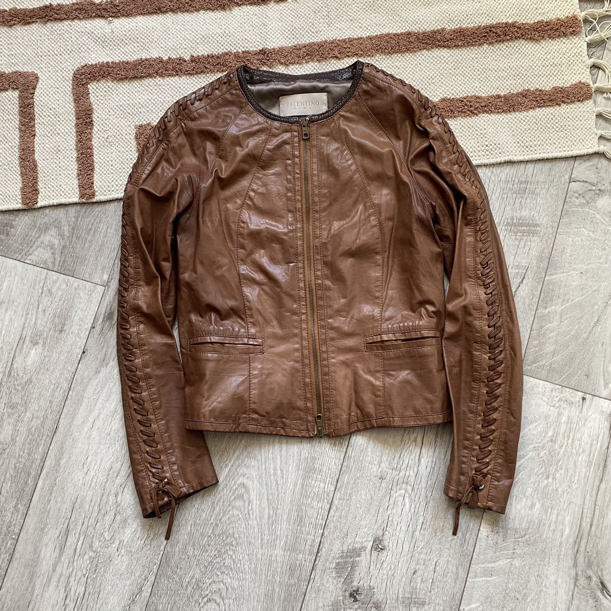 Valentino VALENTINO ROMA AVANT GARDE LEATHER JACKET Size M / US 6-8 / IT 42-44 - 1 Thumbnail