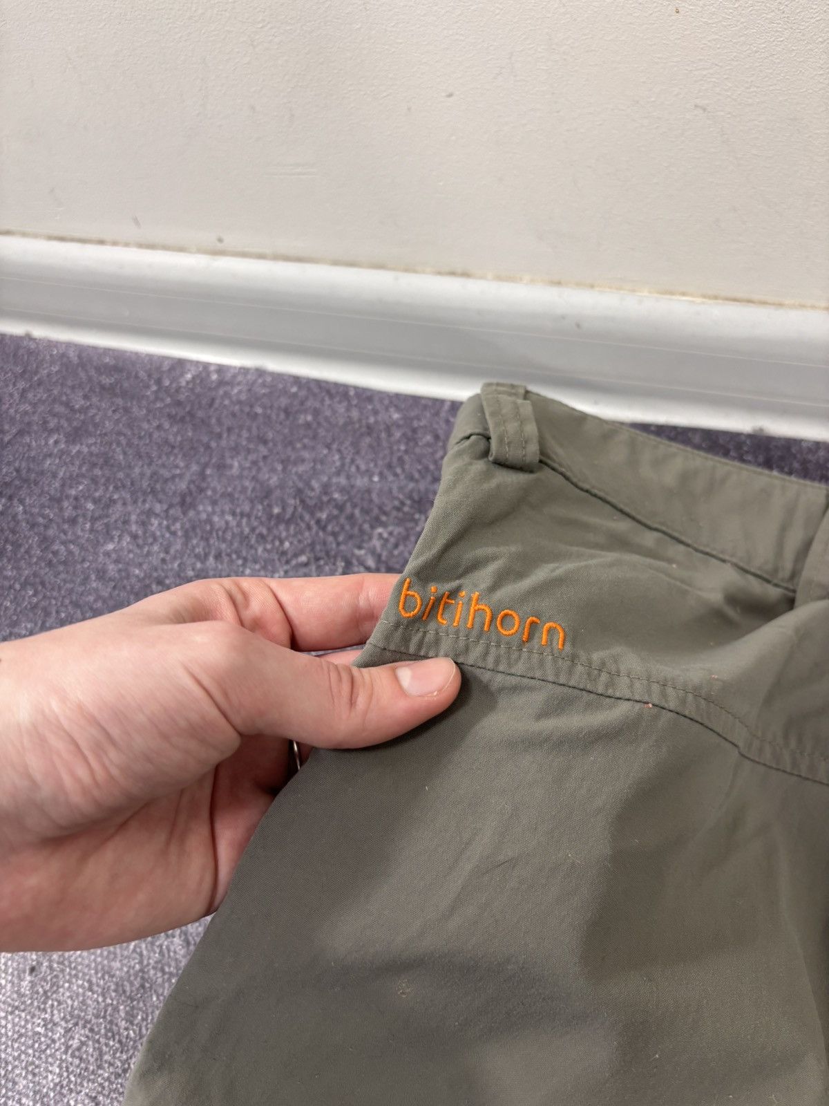 Norrona Norrona Women’s Bitihorn Lightweight Short Khaki Beige Size 30" / US 8 / IT 44 - 17 Thumbnail
