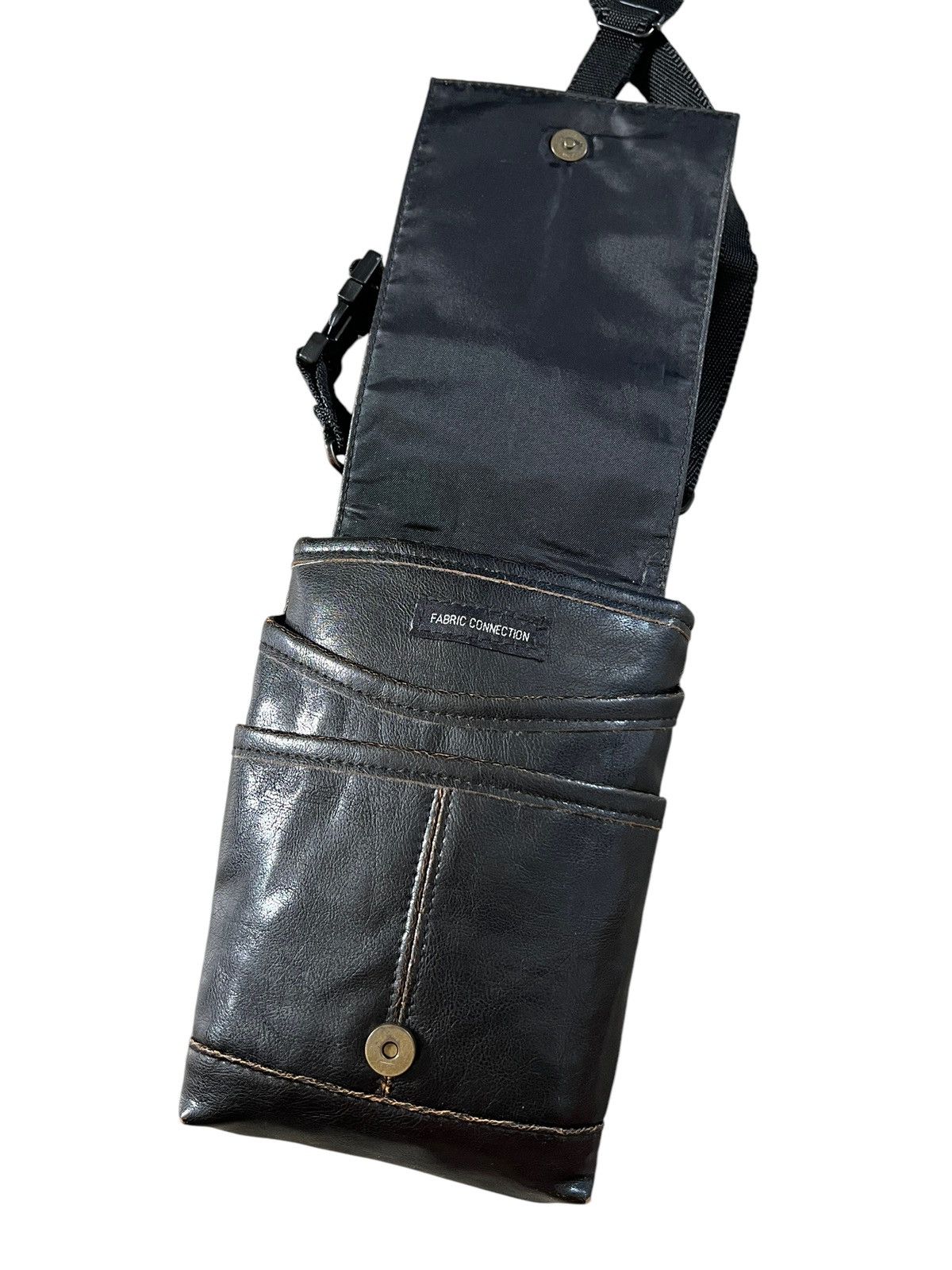 Japanese Brand Fabric Connection 🇯🇵 Leather Cross Logo Sling Bag Size ONE SIZE - 9 Thumbnail