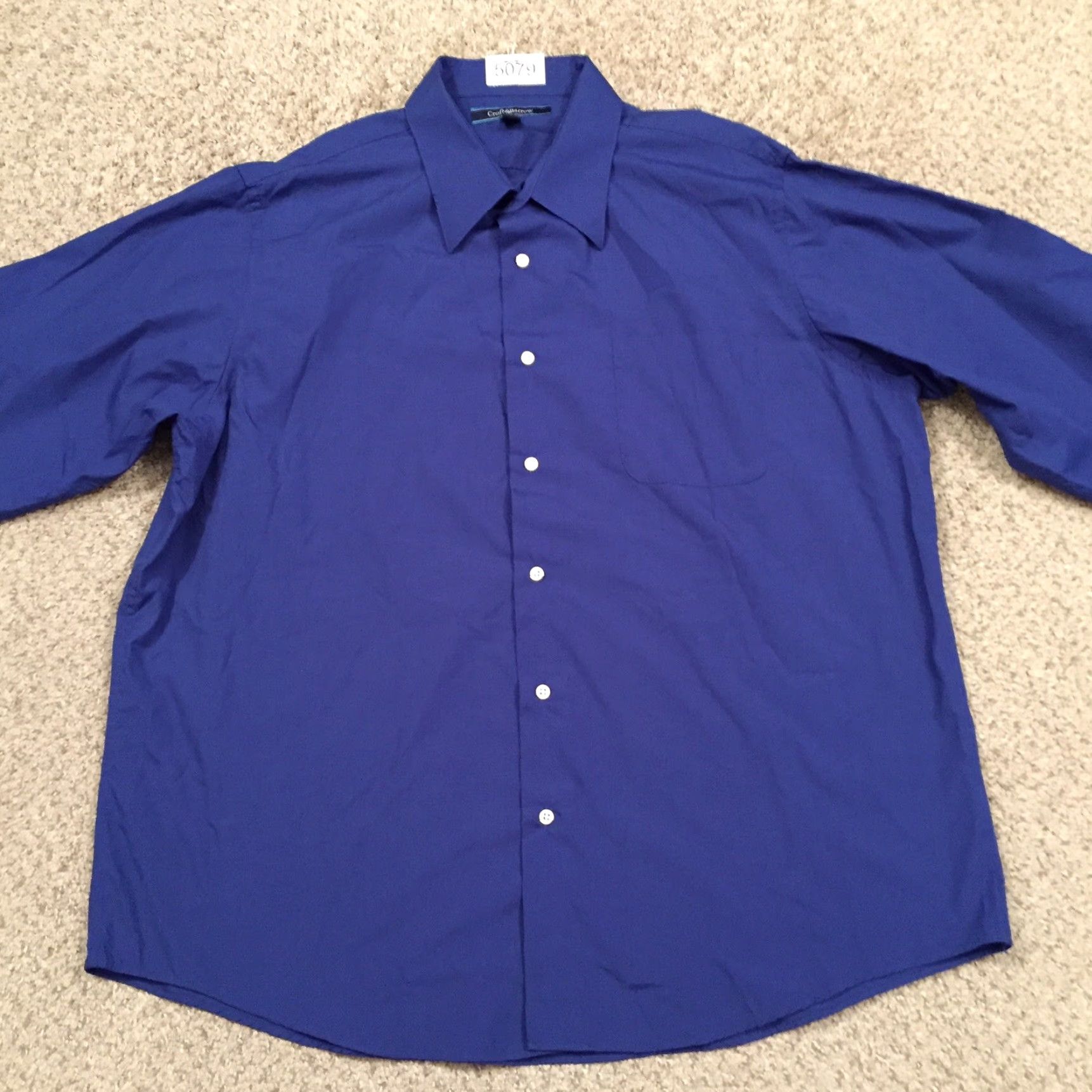 Croft & Barrow Croft & Barrow Shirt Mens Large Blue Long Sleeve Button-Up Regular Size L - Cotton Blend, Button-Front, Collared, Point Collar, Solid, Vintage: No Size US L / EU 52-54 / 3 - 5 Thumbnail