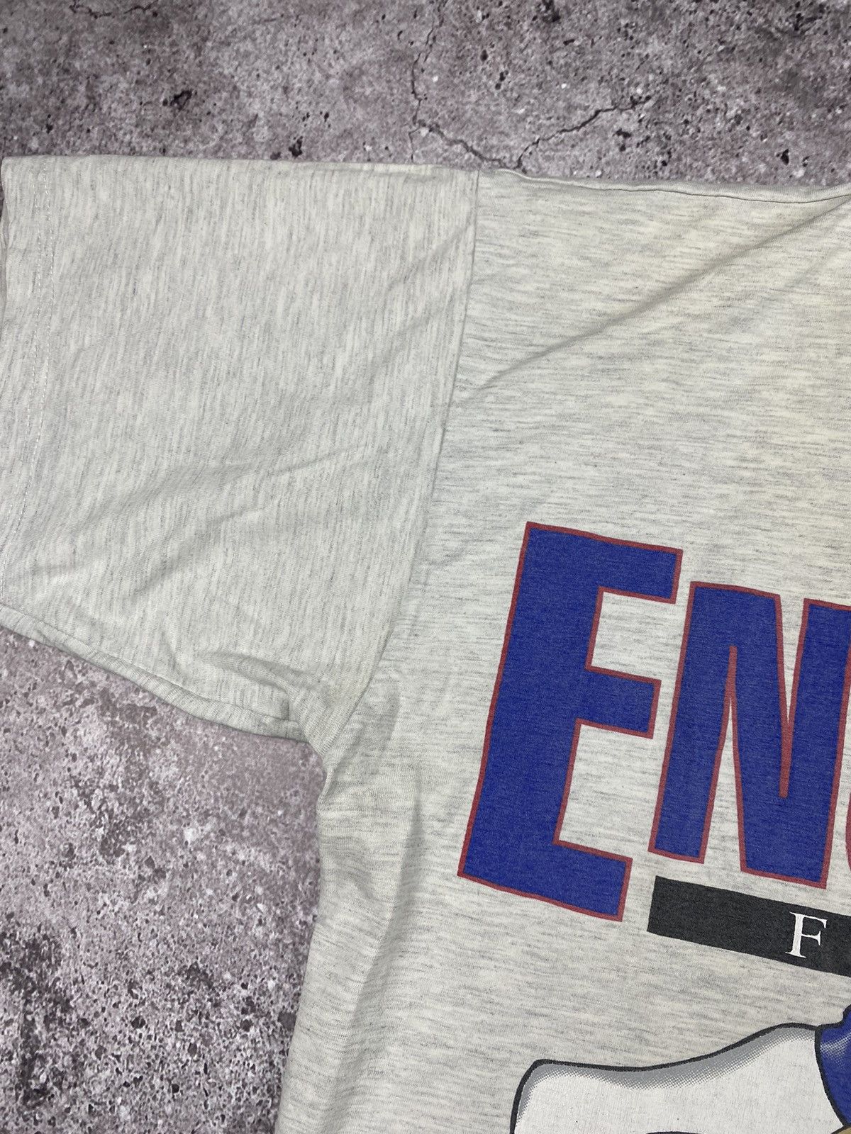 Nutmeg × Vintage × Warner Bros Vintage 1995 nutmeg taz looney tunes England forever euro 90 Size US M / EU 48-50 / 2 - 7 Thumbnail