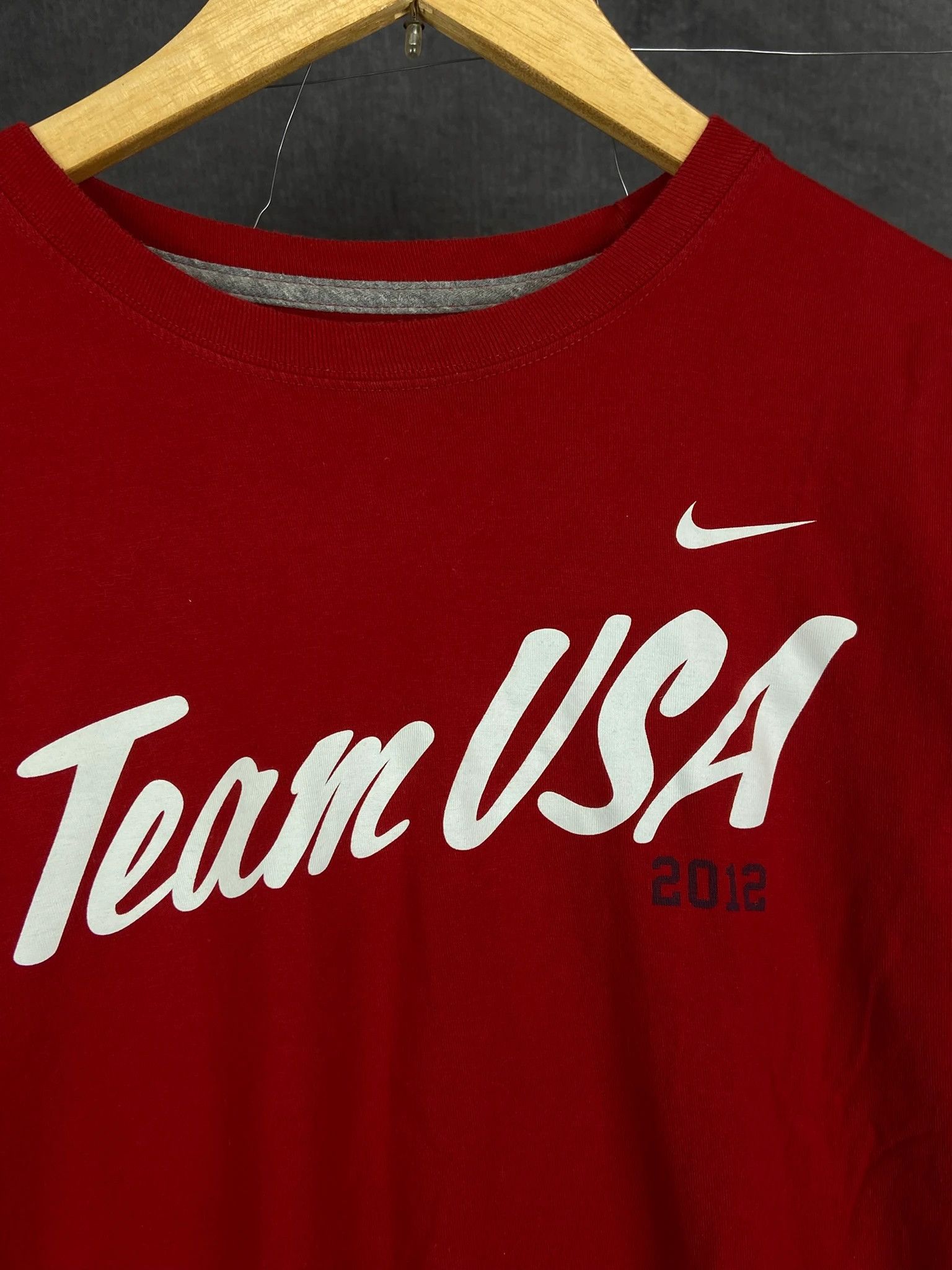 Nike Nike Red T-Shirt XL Vintage Streetwear Size US XL / EU 56 / 4 - 3 Thumbnail