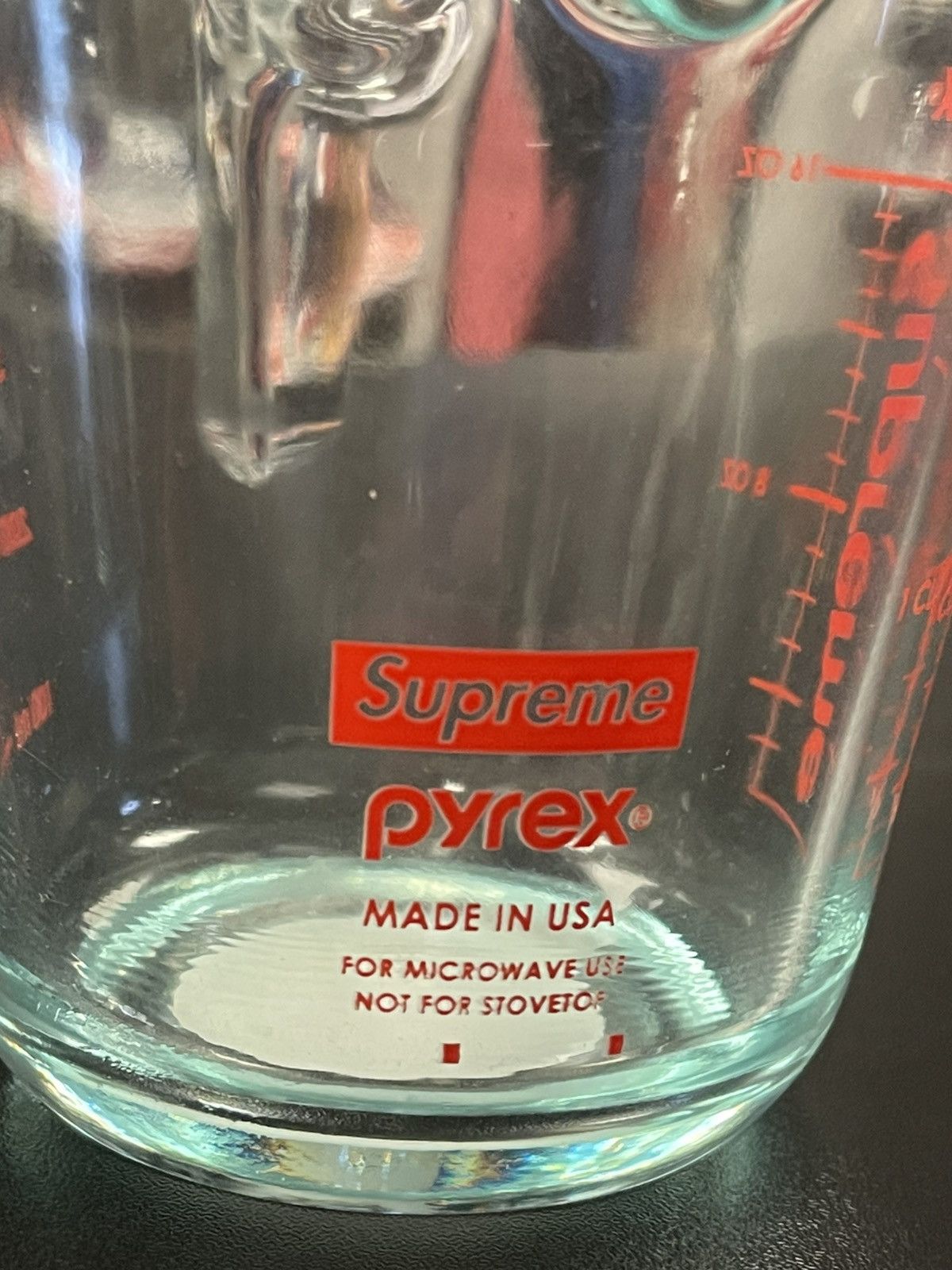 Supreme Supreme Pyrex 2-Cup Measuring Cup FW19 Brand New Size ONE SIZE - 2 Thumbnail