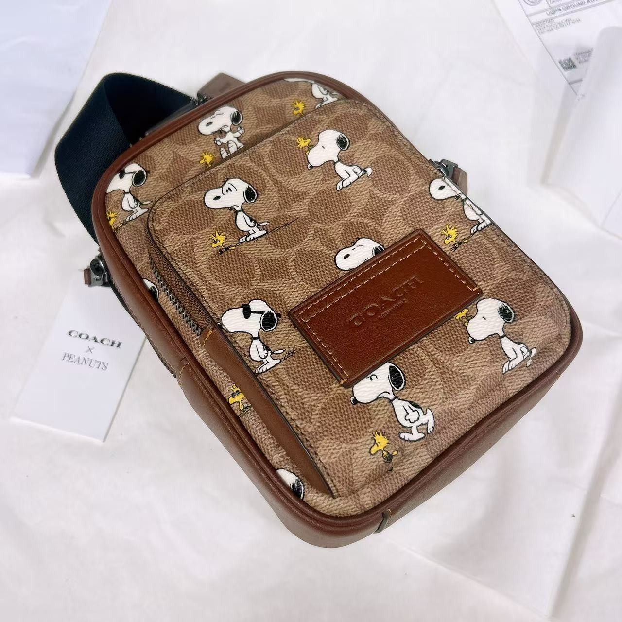Coach Peanuts Racer Sling Pack in Signature Canvas With Snoopy Size ONE SIZE - 6 Thumbnail