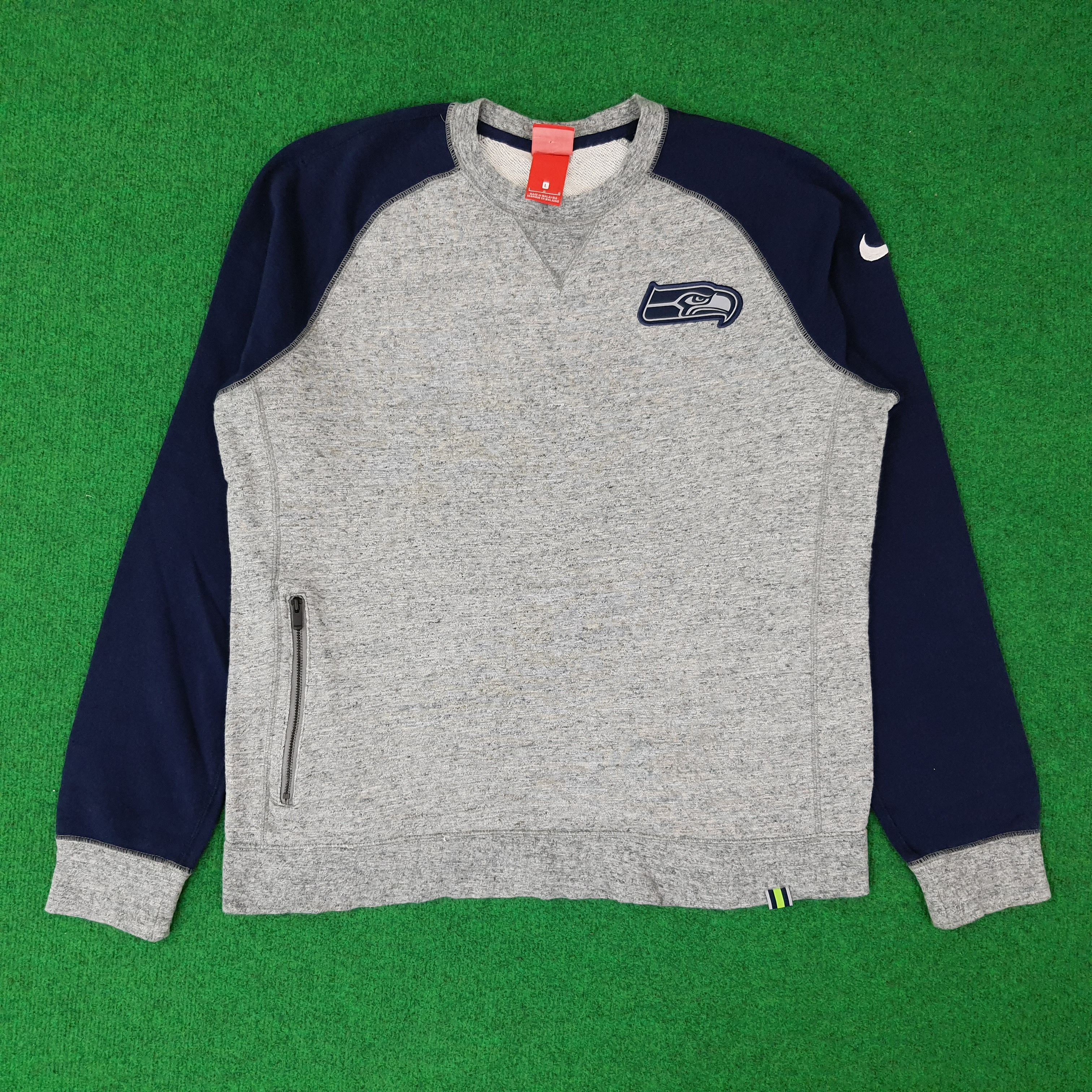 Nike Vintage Nike NFL Seattle Seahawks Raglan Sweatshirt C226N1 Size US L / EU 52-54 / 3 - 1 Thumbnail