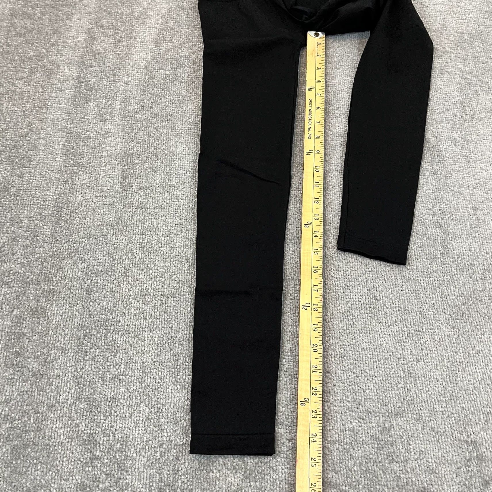 Spanx Spanx Leggings Women Medium x 25" Black Skinny Leg Pull On Compression Nylon Gym Size 40" / US 18 - 4 Thumbnail