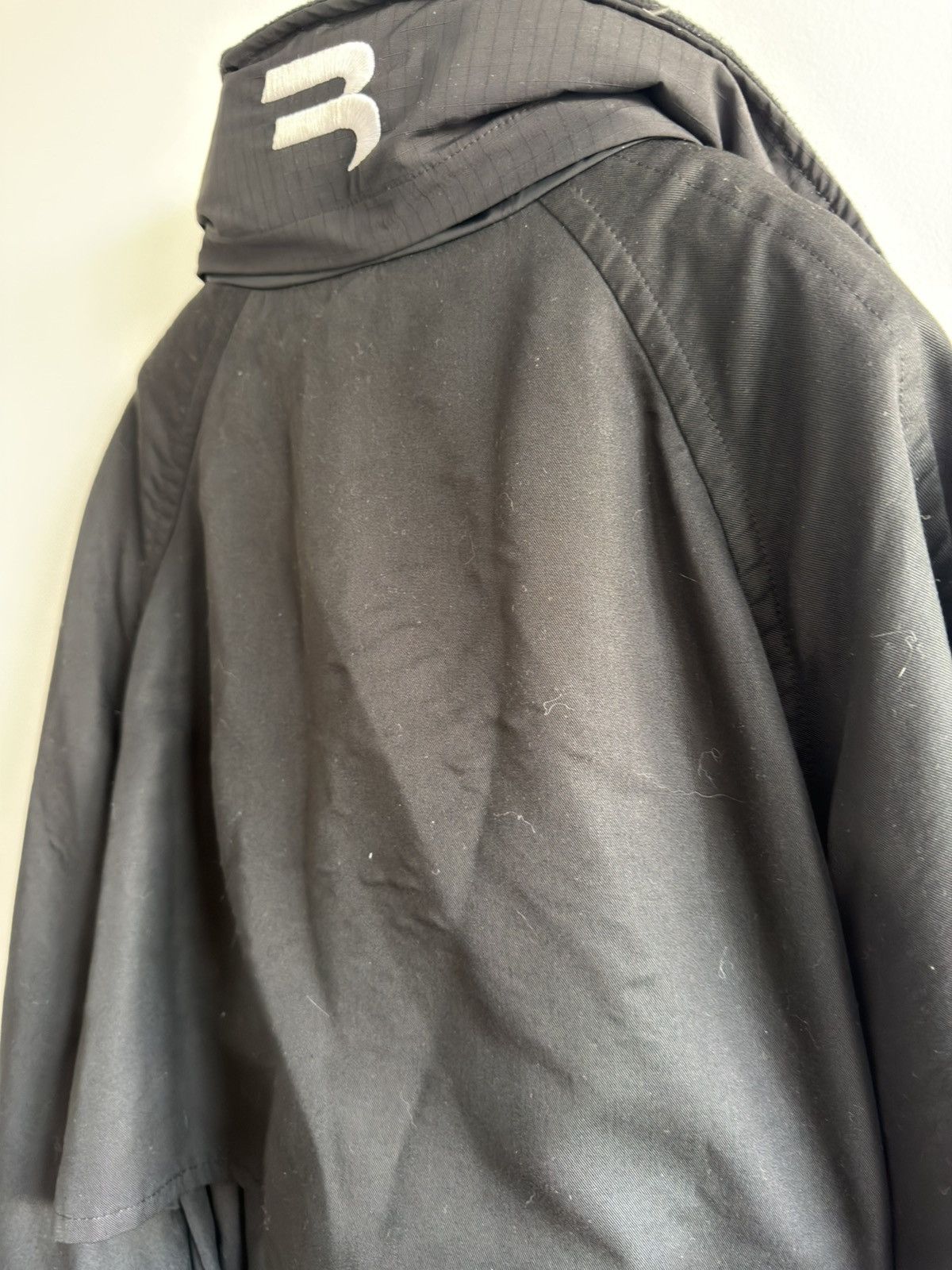 Balenciaga BALENCIAGA DEMNA TRENCH COAT TRACK 3B FLEECE COLLAR Size US XL / EU 56 / 4 - 12 Thumbnail