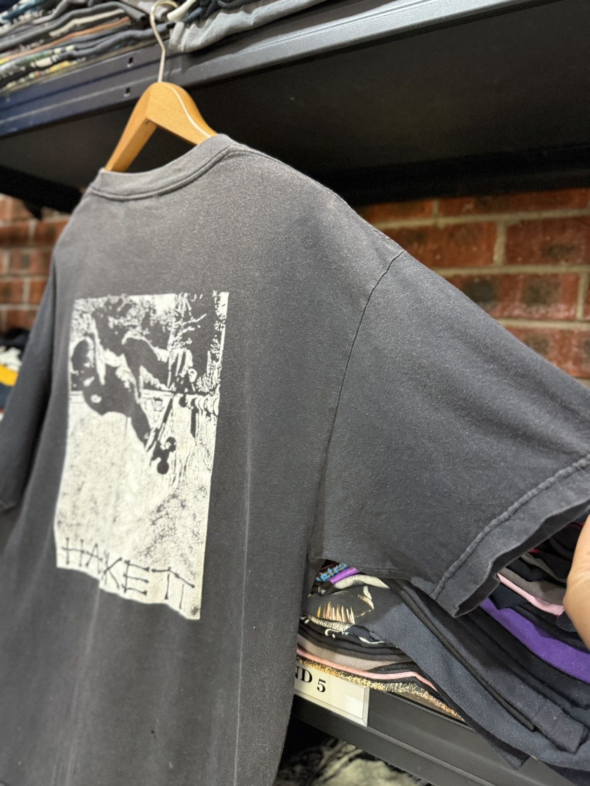 Girl Skateboards Thrashed Rare Vintage 90s Skates Dave Hackett Skateboader T Size US XL / EU 56 / 4 - 6 Thumbnail