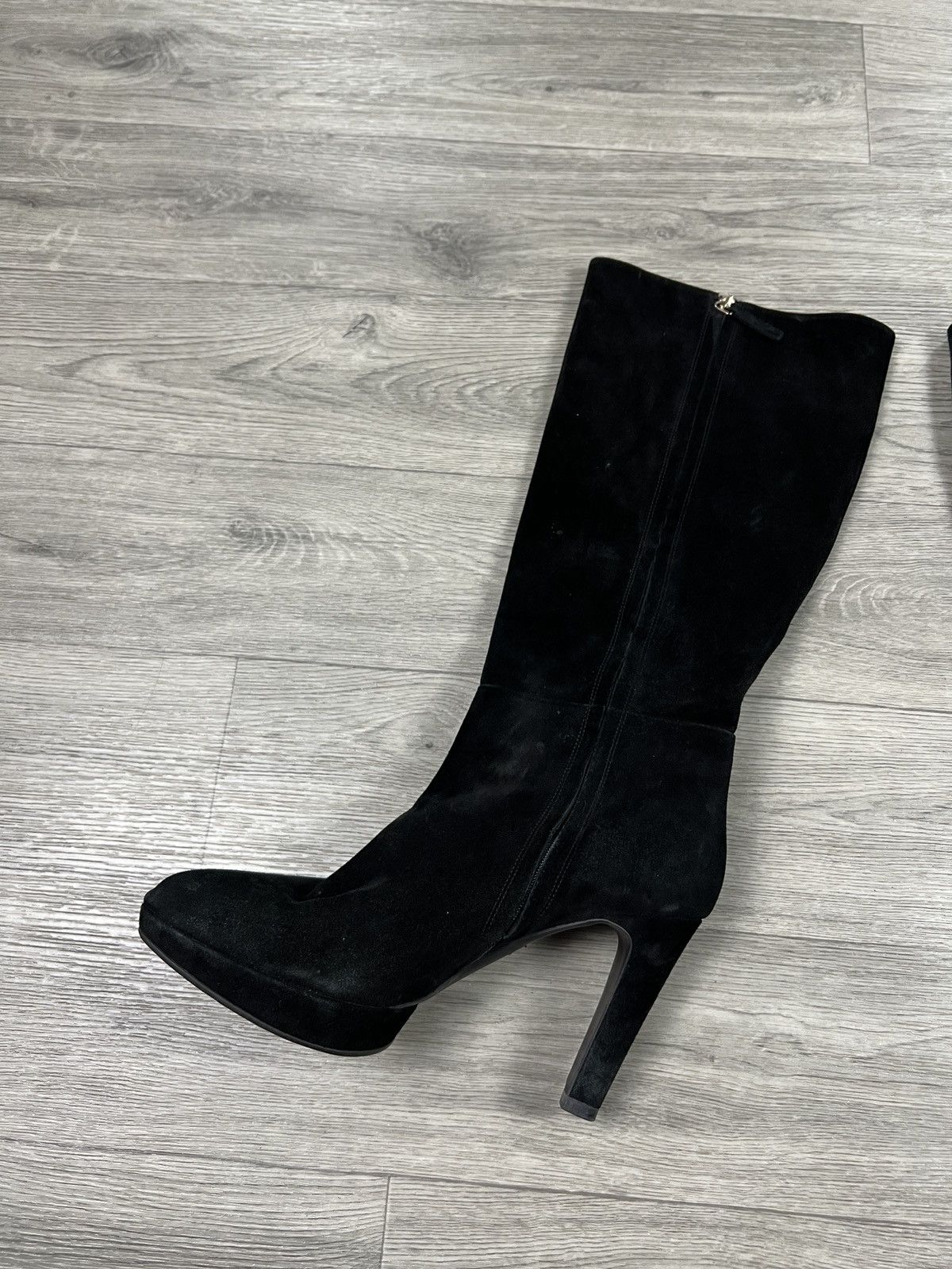 Hugo Boss WOMEN’S HUGO BOSS KNEE BOOTS IN SUEDE AND LEATHER Size US 10 / IT 40 - 7 Thumbnail
