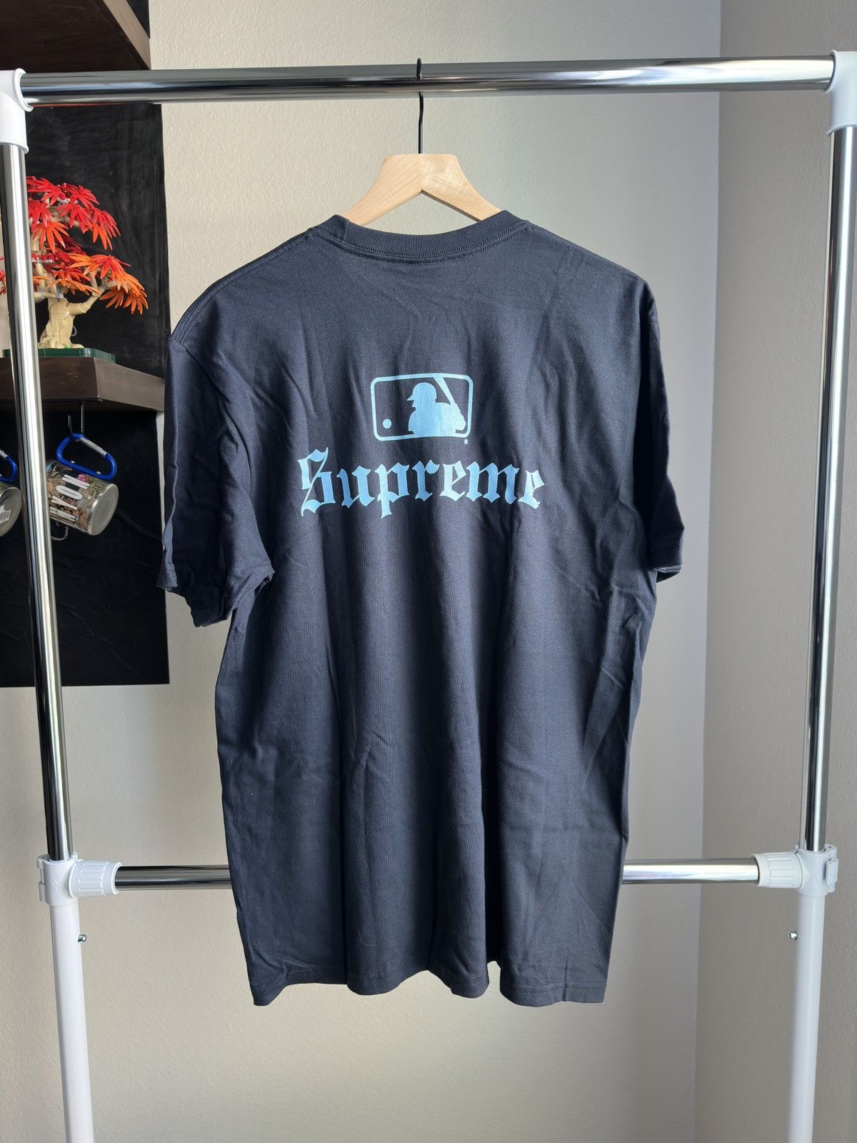MLB × Supreme Supreme x MLB New York Yankees Tee Navy Blue Size US L / EU 52-54 / 3 - 2 Thumbnail