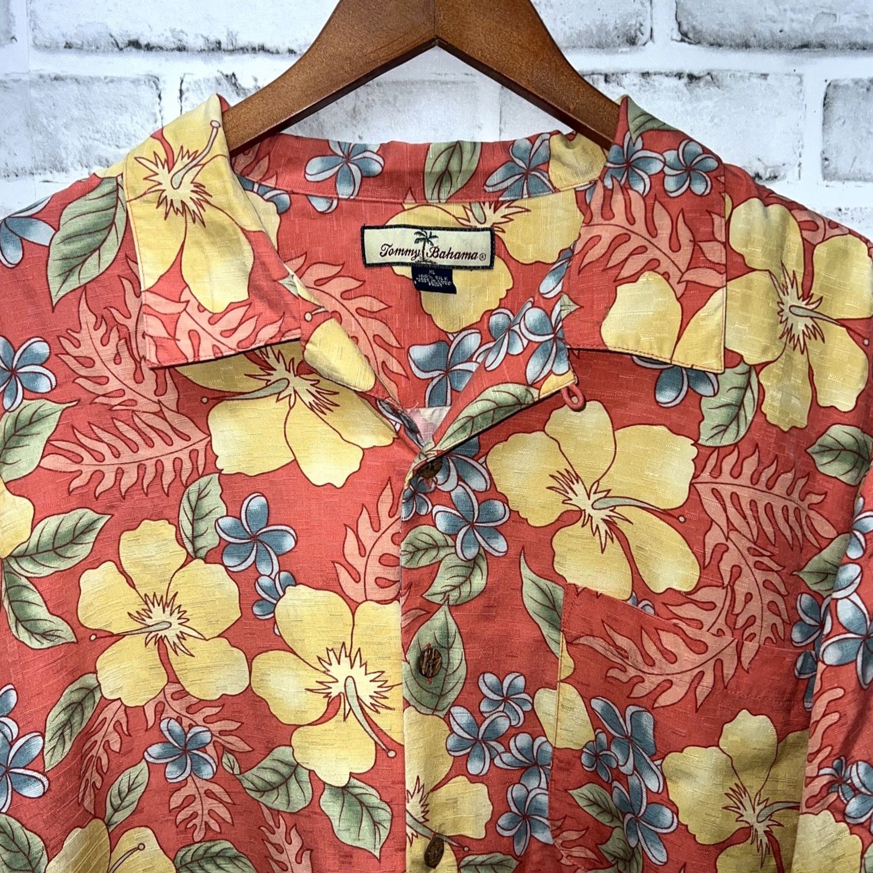 Tommy Bahama Tommy Bahama Shirt Size XL Pink Hawaiian 100% Silk Mens Size US XL / EU 56 / 4 - 2 Thumbnail