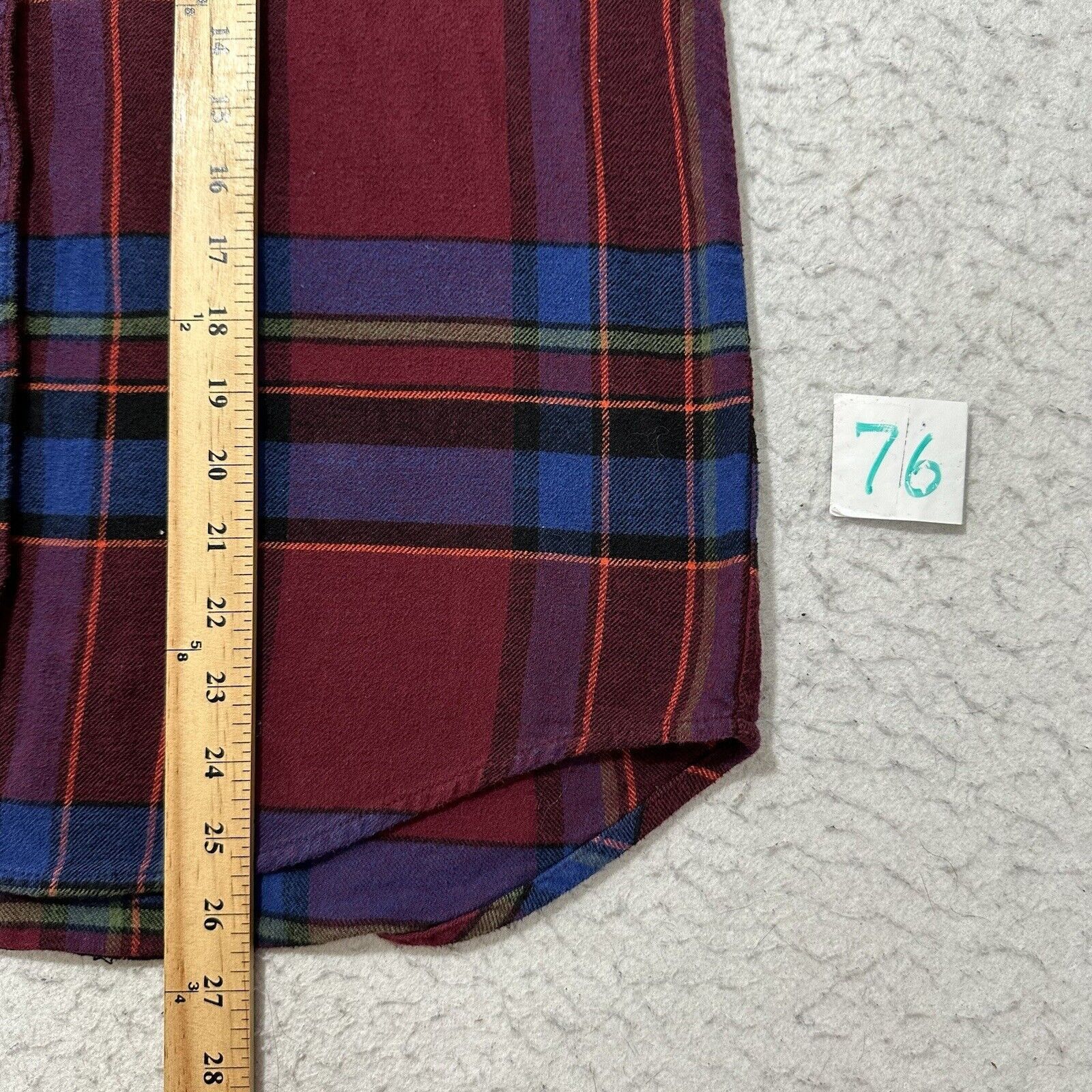 Old Navy Old Navy Small Boyfriend Shirt Flannel Button Down Plaid Size S / US 4 / IT 40 - 9 Thumbnail