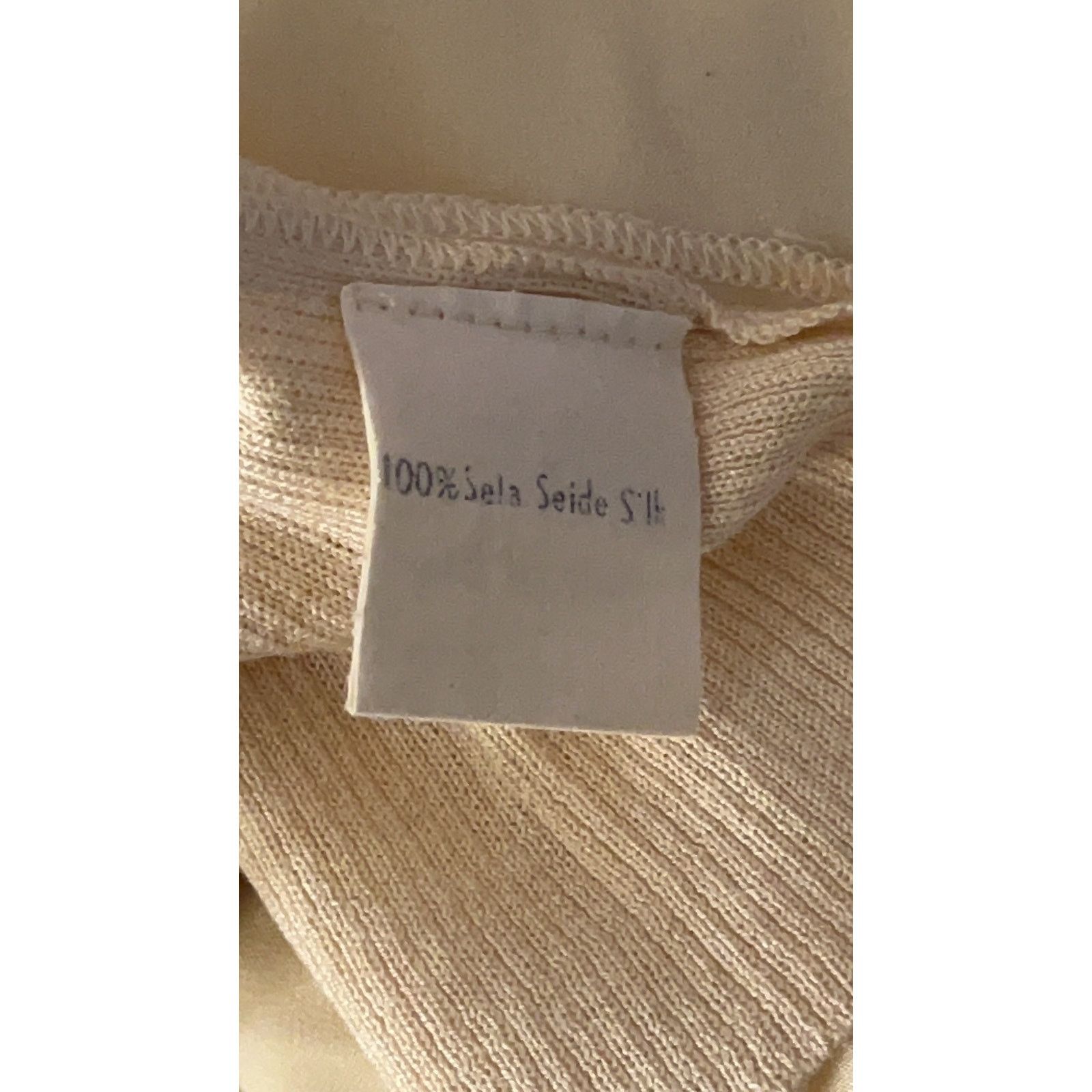 Gianfranco Ferre Gianfranco Ferré VTG Cream Silk Knit Cowl Neck Size S / US 4 / IT 40 - 5 Thumbnail