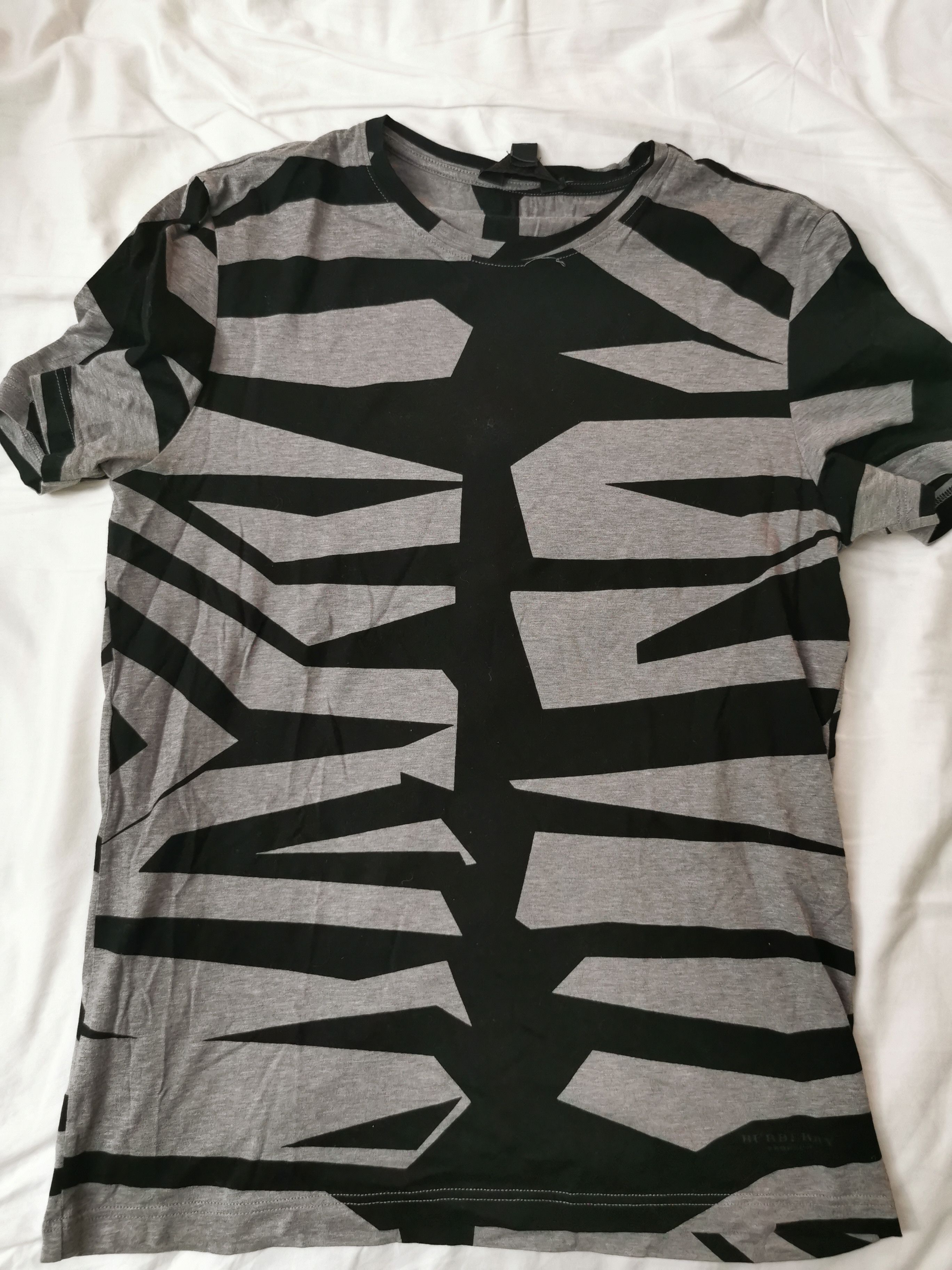 Burberry × Burberry Prorsum Burberry Prorsum SS16 Animal Print Runway Tee (Bailey-era) Size US XS / EU 42 / 0 - 2 Thumbnail