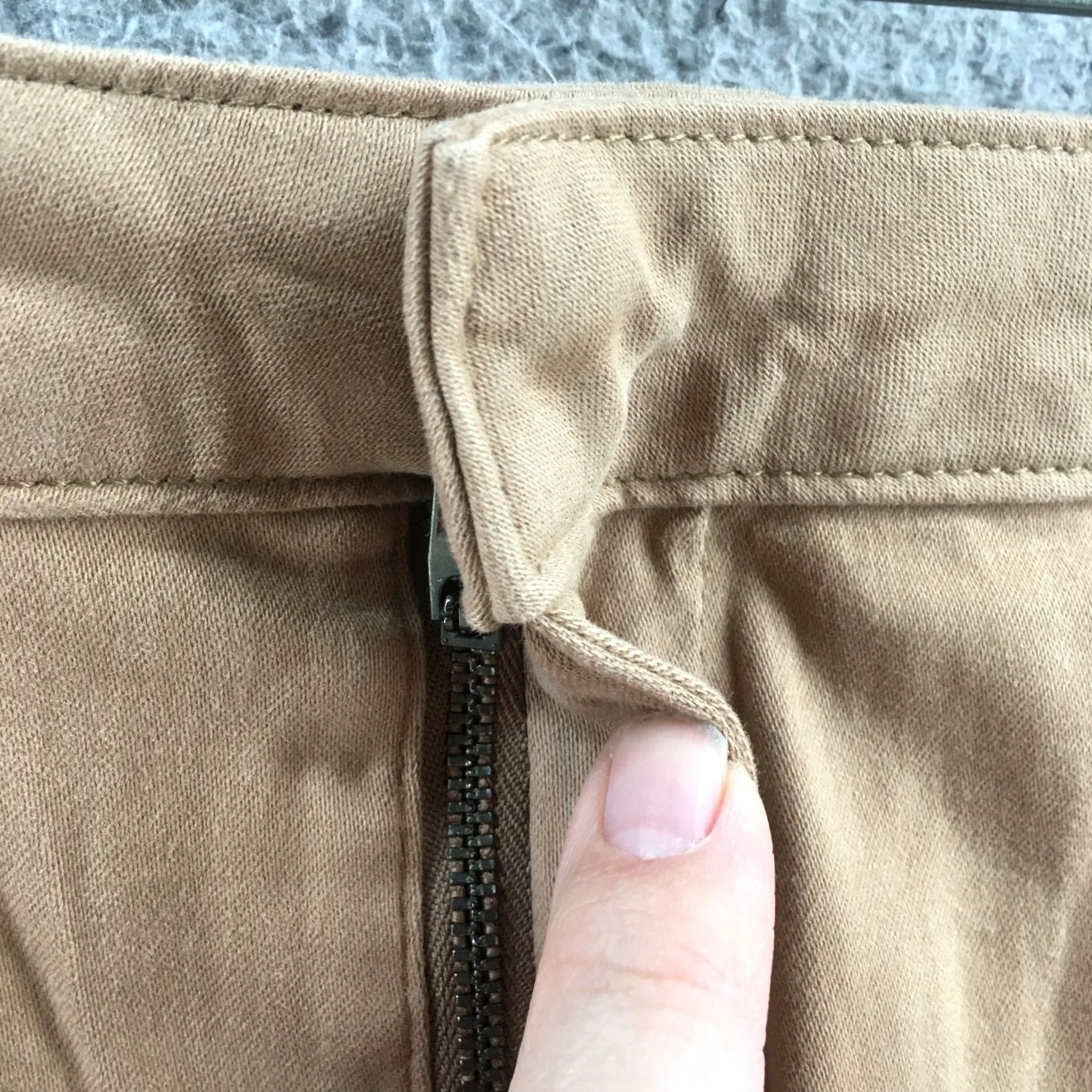 Banana Republic Banana Republic Shorts Womens 14 Brown Chino Cotton Blend High Rise Zip Fly Size 36" / US 14 / IT 50 - 3 Thumbnail