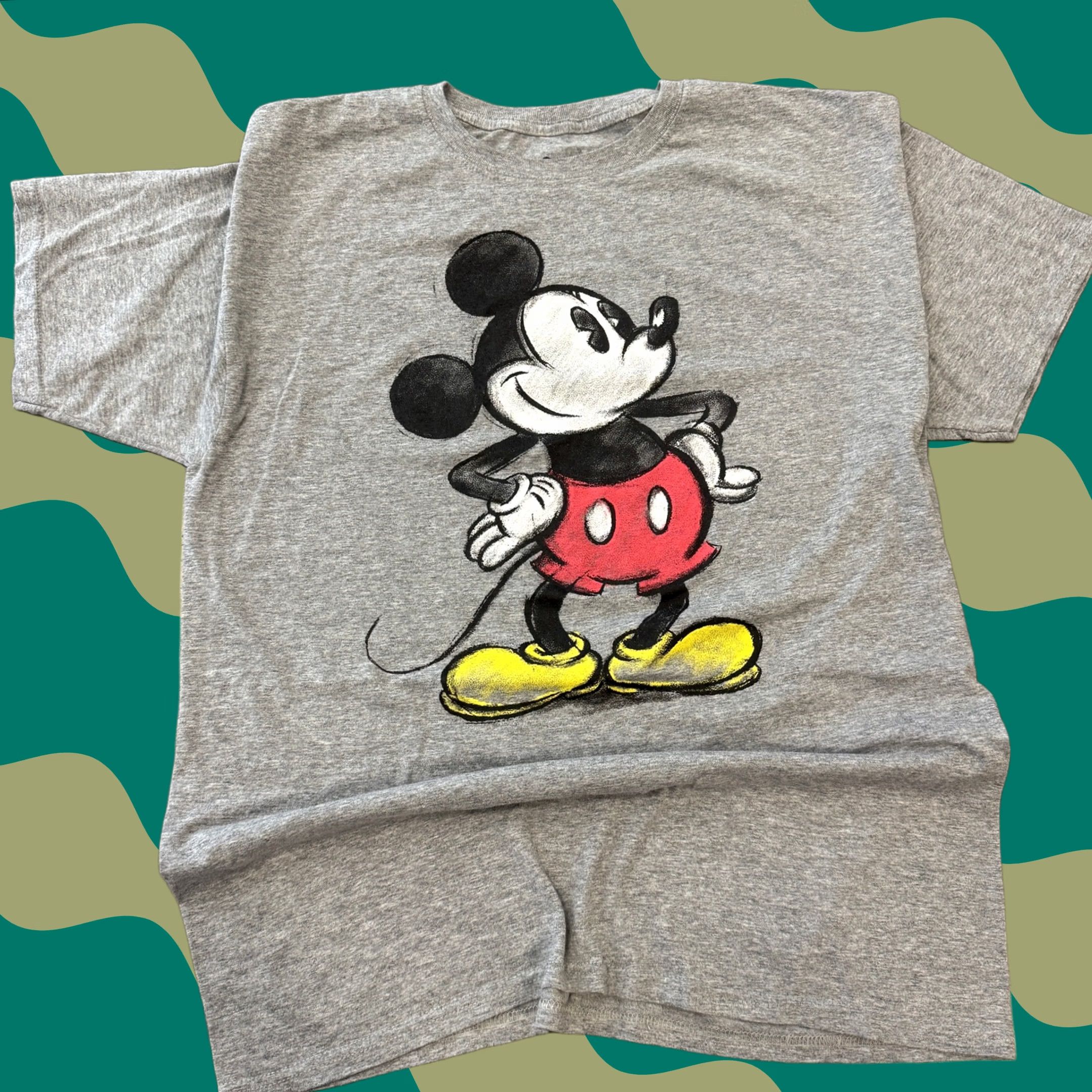 Disney VINTAGE Mickey Grey Graphic Walt Disney Short Sleeve Tee L Women Size 36" / US 14 / IT 50 - 1 Thumbnail