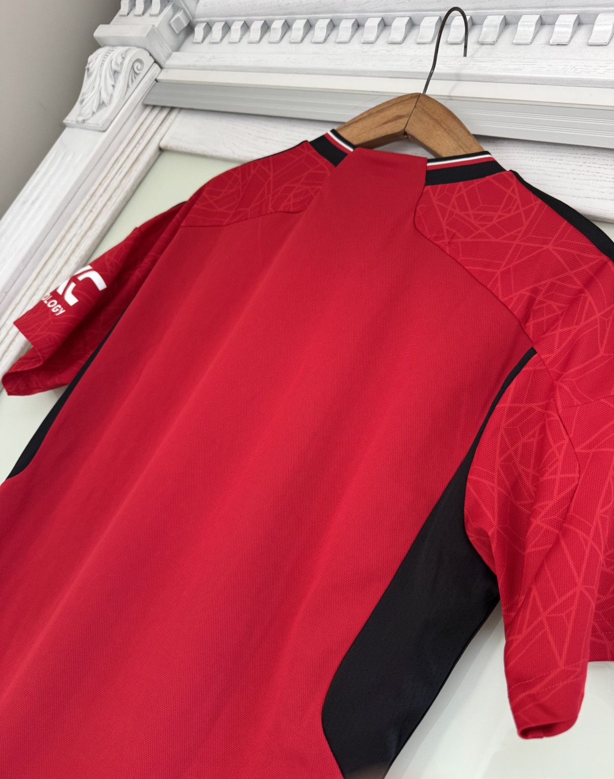 Adidas Manchester United 2023-2024 Home Soccer Jersey Football Kit Size US L / EU 52-54 / 3 - 9 Thumbnail
