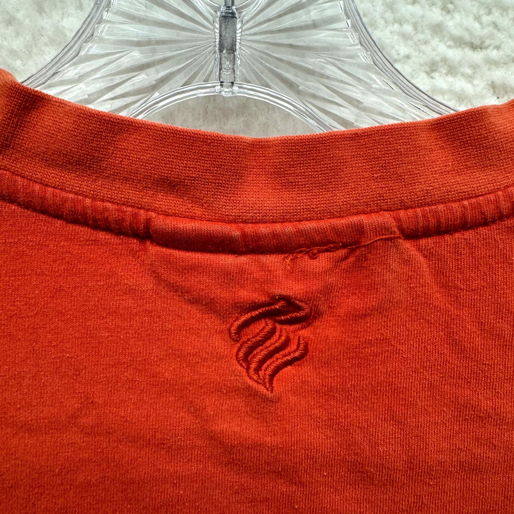 Rocawear VINTAGE Rocawear T-Shirt 3XL Mens Orange Logo Patch Studded Streetwear Graphic Tee Hip Hop Size US XXL / EU 58 / 5 - 4 Thumbnail
