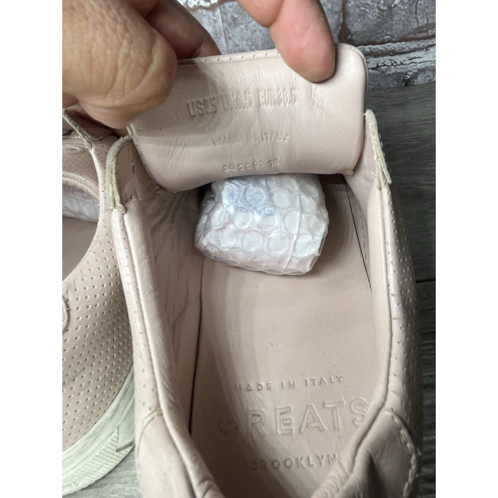 Greats GREATS The Royale Pink Perforated Leather Sneakers Shoes Wom Size US 8.5 / IT 38.5 - 9 Thumbnail