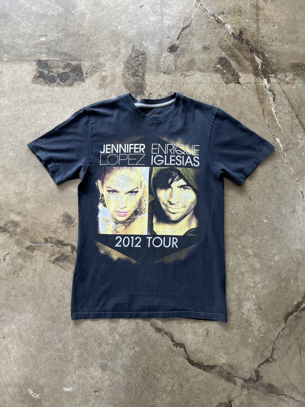 Vintage Jennifer Lopez Enrique Iglesias 2012 Tour Tee Small Size US S / EU 44-46 / 1 - 2 Thumbnail