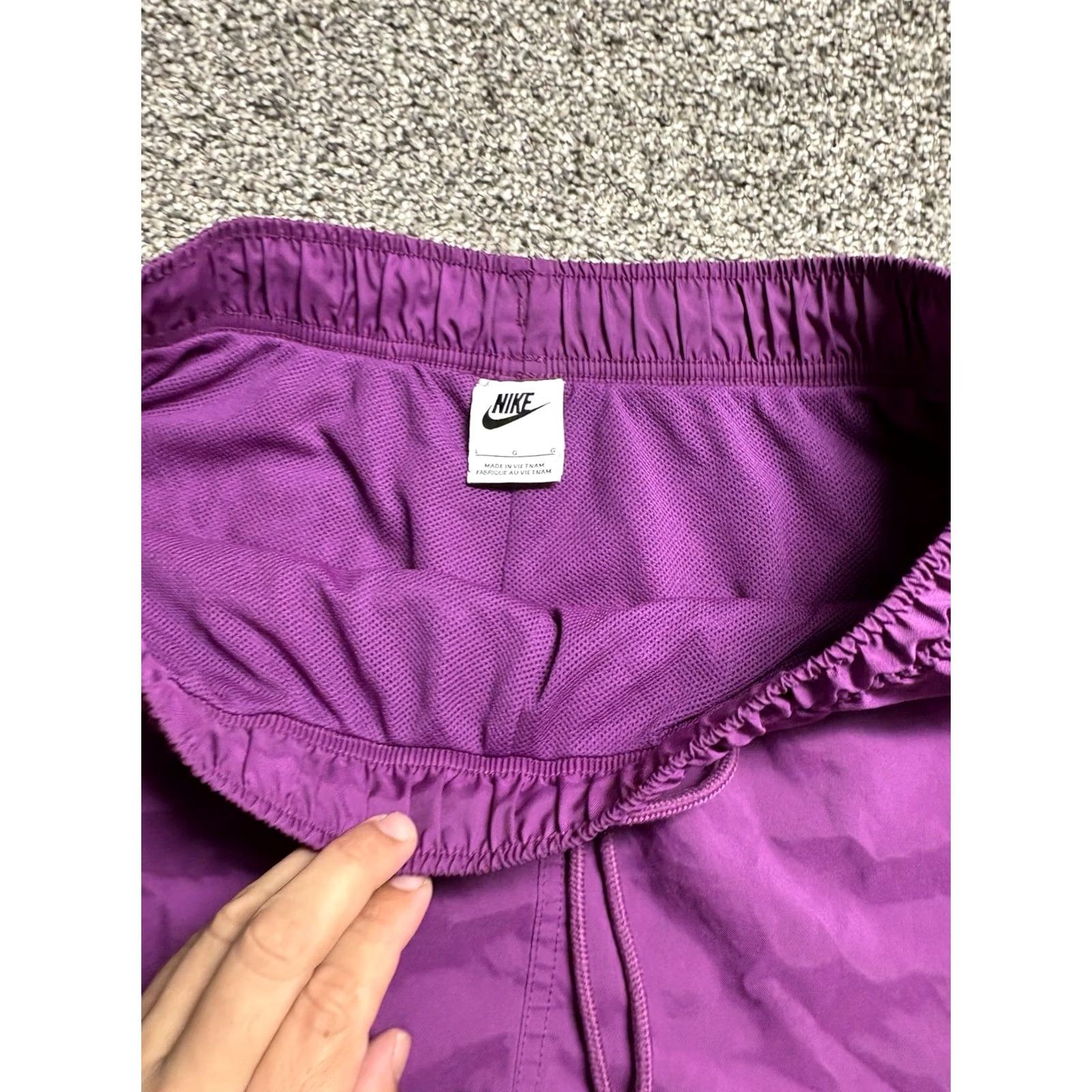 Nike Nike Sportswear Woven Flow Shorts Mens Large Purple FN3307 Size US 33 - 6 Thumbnail