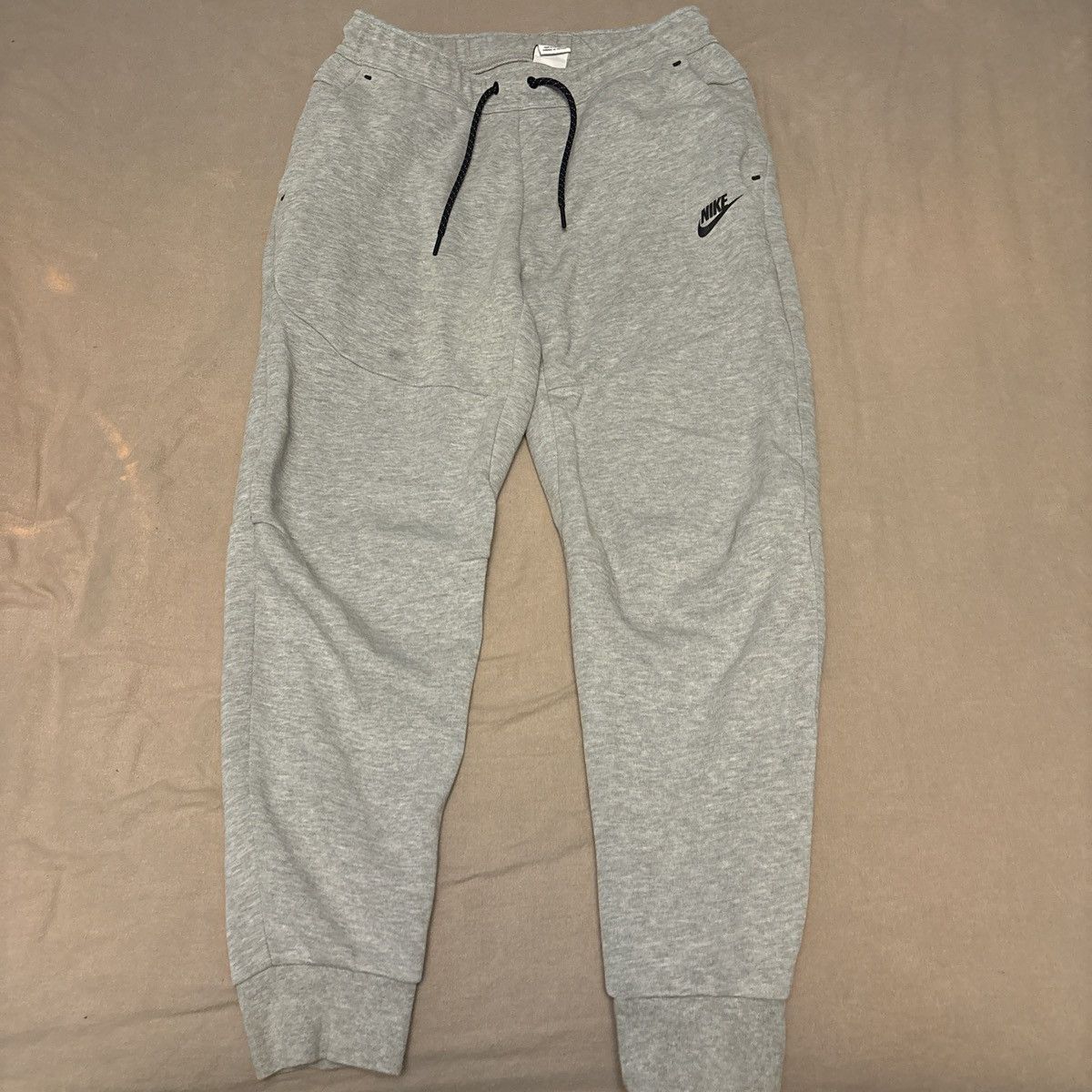 Nike Grey Nike tech pants Size US 32 / EU 48 - 1 Thumbnail