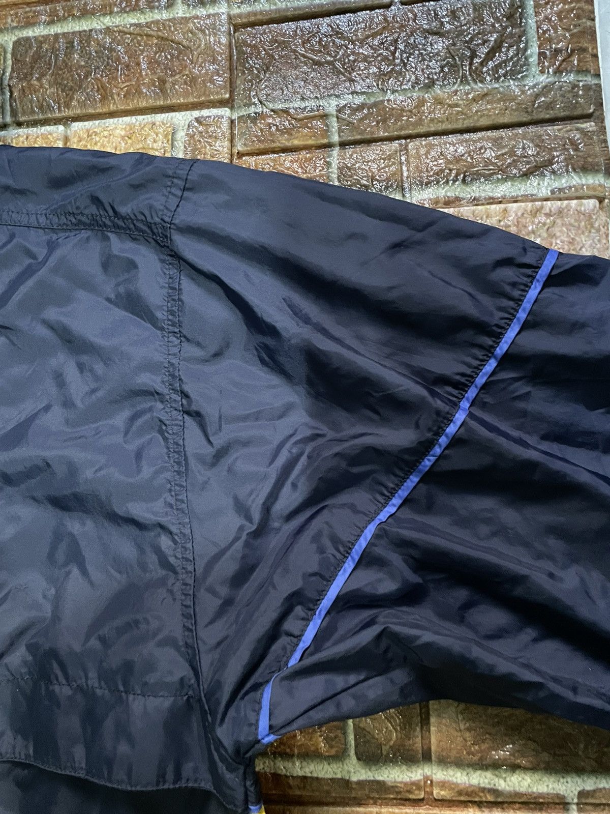 Nike Vintage Nike Windbreaker Size US XL / EU 56 / 4 - 6 Thumbnail