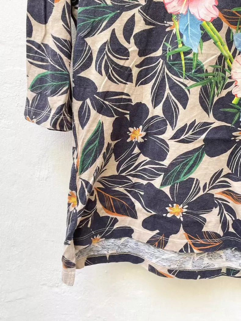Vivienne Westwood Vivienne Westwood Hibiscus mid-sleeve T-shirt Size M / US 6-8 / IT 42-44 - 5 Thumbnail