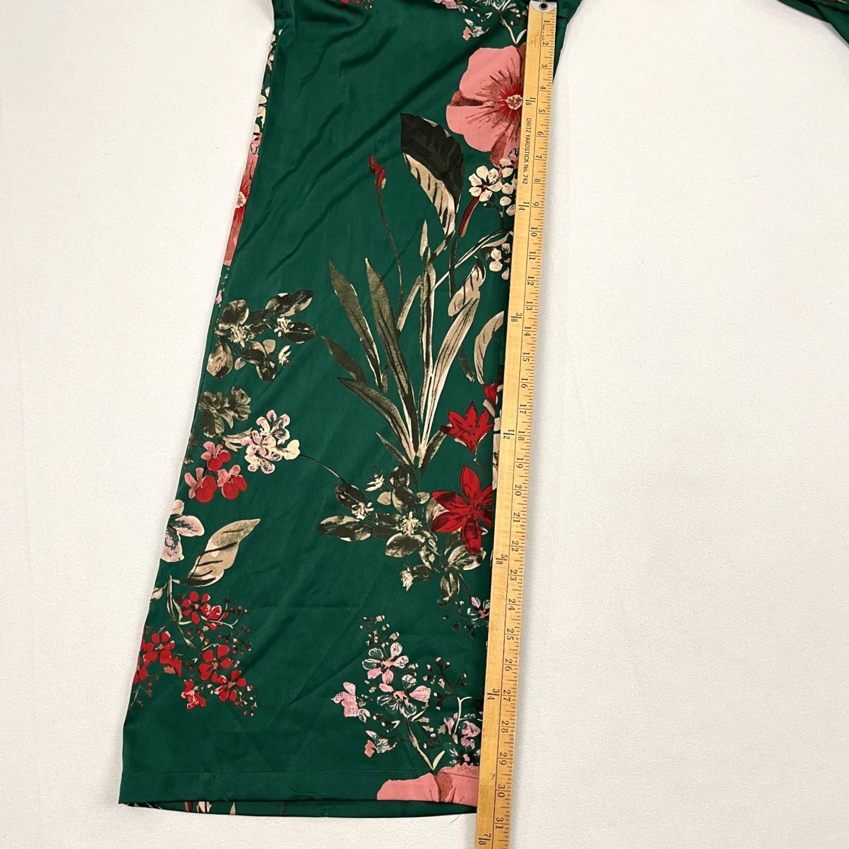 Lulus Lulu's Pants Womens S Wide Leg Satin Green Floral Boho Travel Casual Vacation Wide Leg - Pants Womens S Green Floral Satin Wide Leg Lulus Size 28" / US 6 / IT 42 - 5 Thumbnail