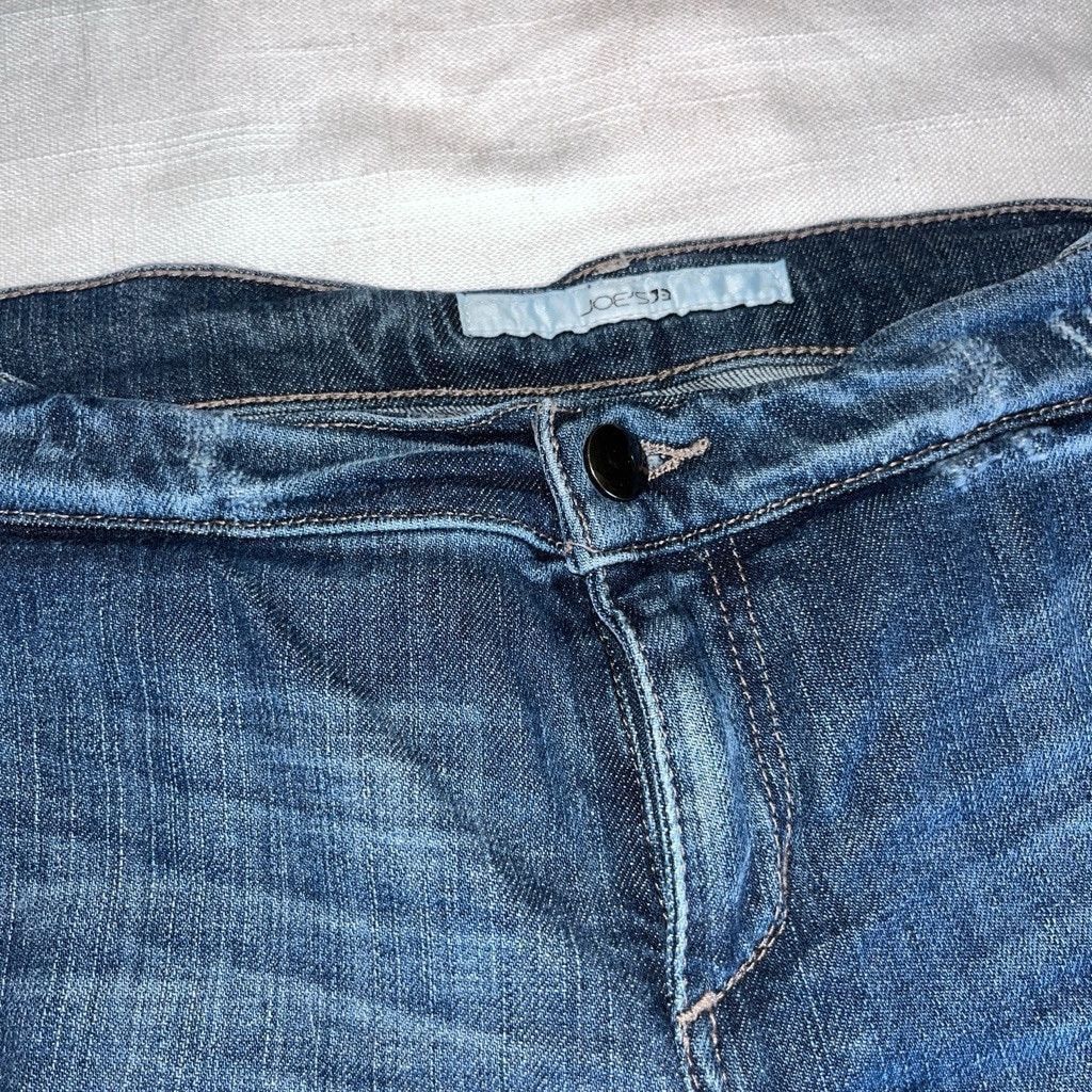 Joe's Joe's Jeans Distressed Bermuda Shorts! Size 27" / US 4 / IT 40 - 3 Thumbnail