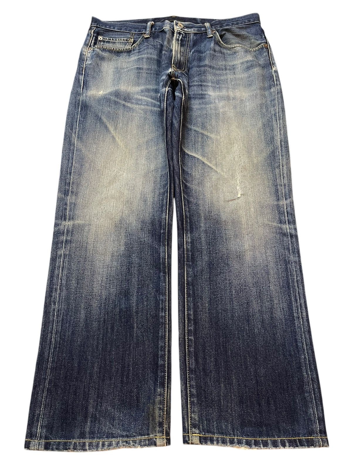 Uniqlo Vintage Japanese Uniqlo Faded Wash Style Loose Jeans Size US 34 / EU 50 - 1 Thumbnail