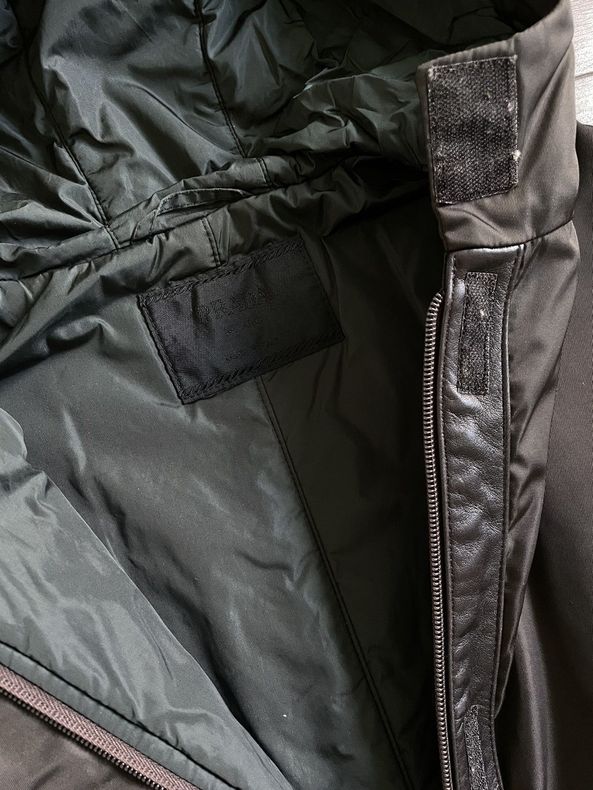 Prada RARE Prada Black Tag Long Nylon Hooded Jacket Parka Coat Size M / US 6-8 / IT 42-44 - 16 Thumbnail