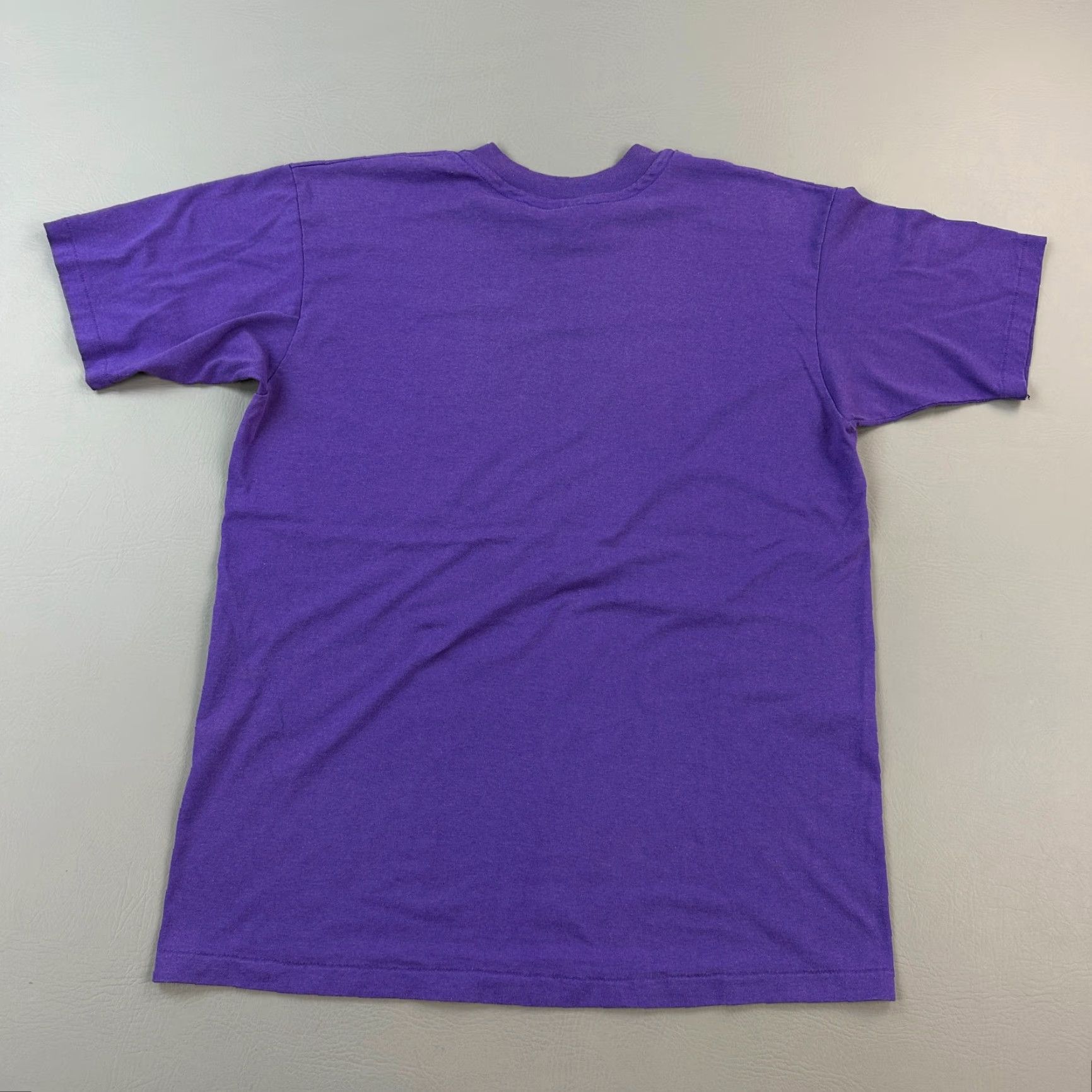 Hanes VINTAGE Hanes Fifty Fifty Shirt Mens Large Charleston Sailboat Single Stitch USA Shirt Mens Large Purple 90s Art Classic Retro USA Mens Size US L / EU 52-54 / 3 - 6 Thumbnail