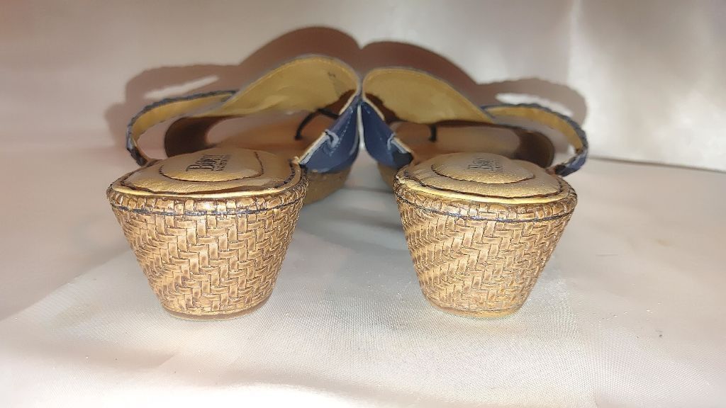 Born Born Sandals Size 9M Size US 9 / IT 39 - 7 Thumbnail