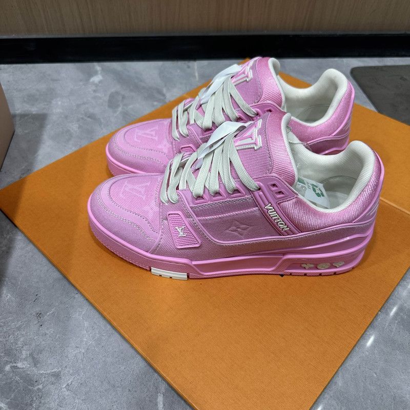 Louis Vuitton Pink Trainer Low-Top Sneakers -