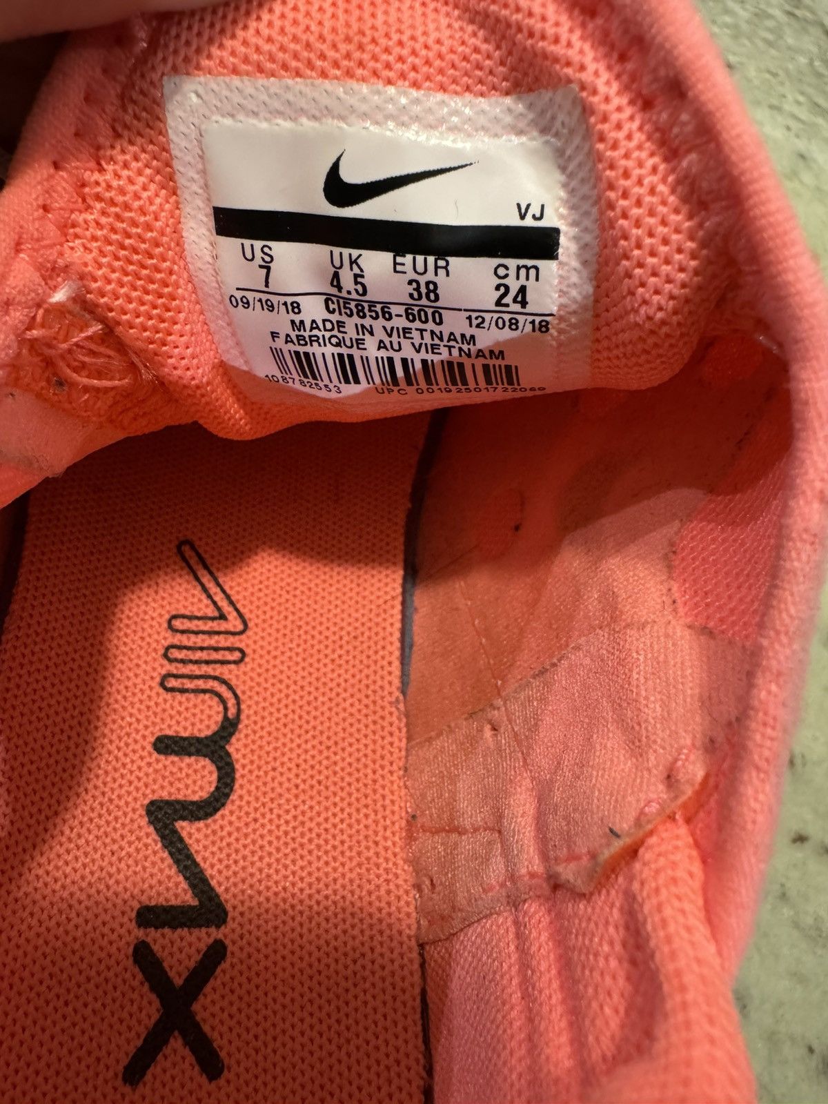 Nike Nike Air Max 270 in Lava Glow Size US 6 / EU 39 - 9 Thumbnail