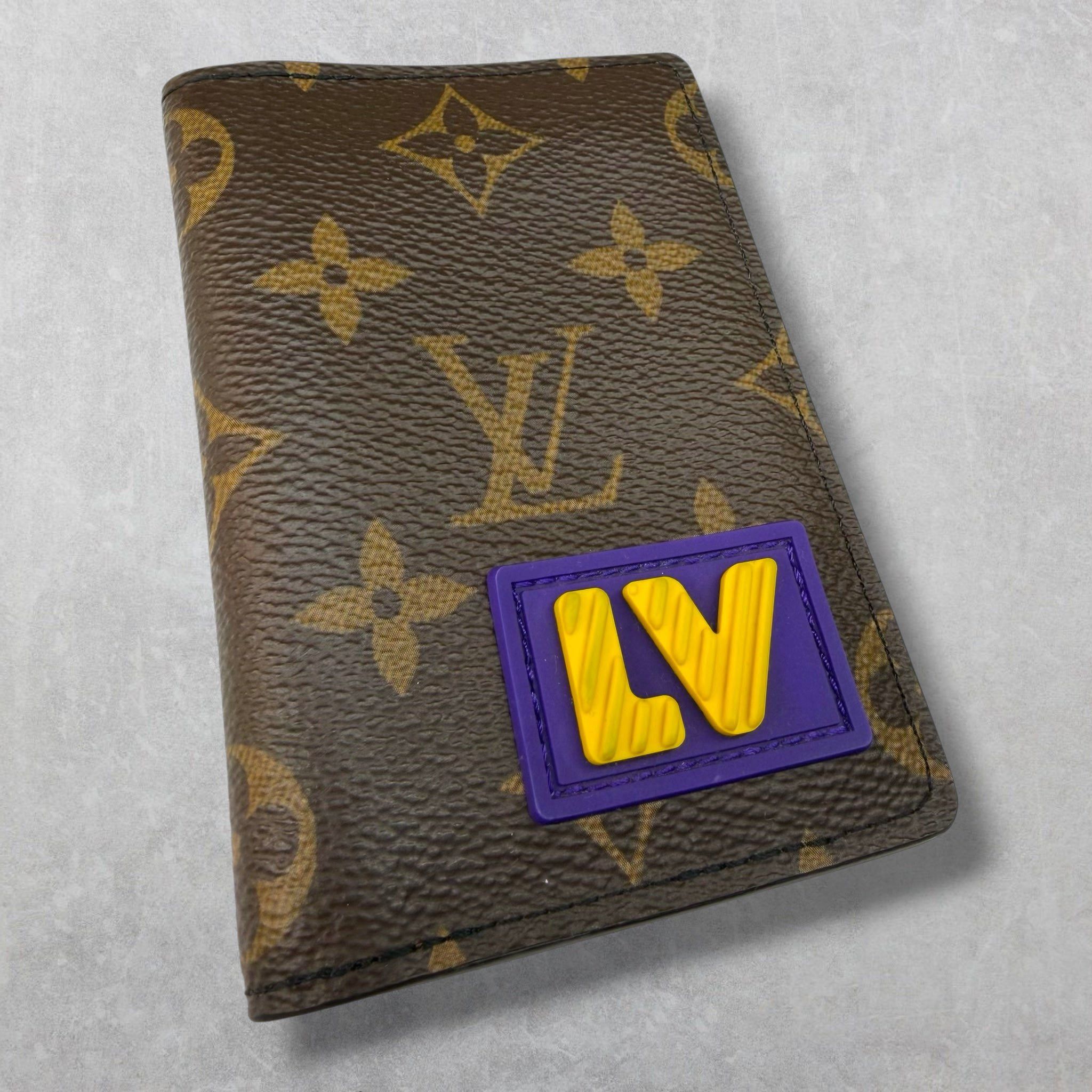Louis Vuitton Louis Vuitton Rubber Patch Pocket Organizer Size ONE SIZE - 1 Thumbnail