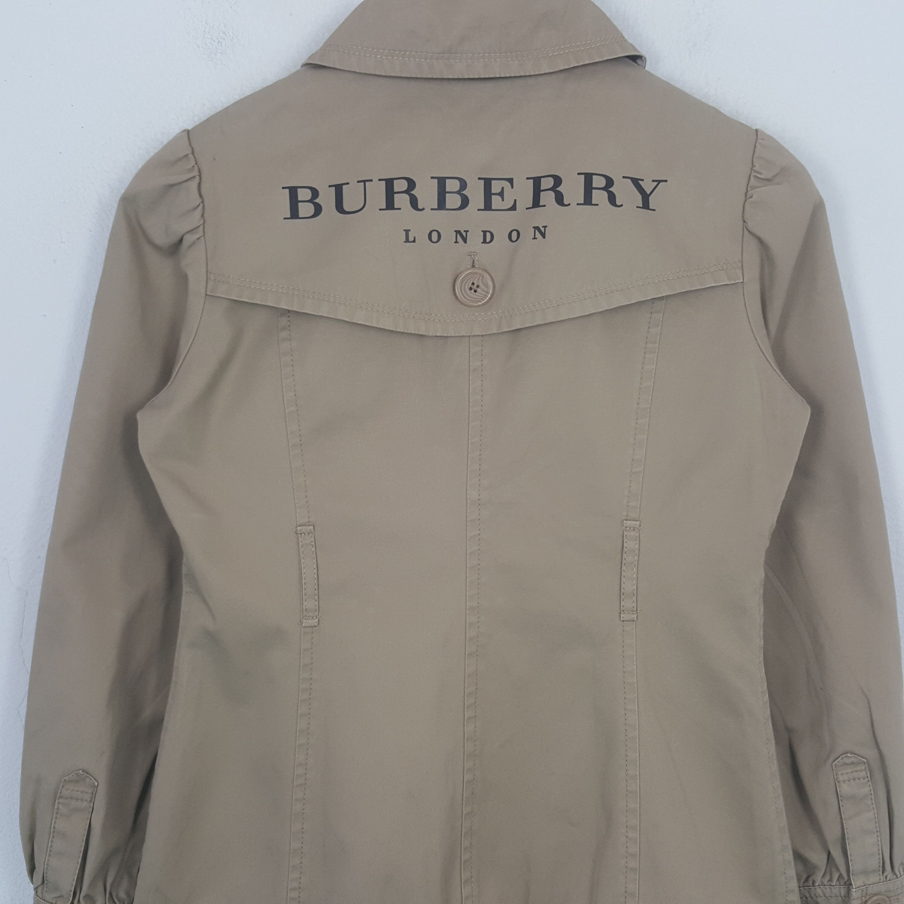 Burberry Vintage Burberry London Designer Trench Jacket C302N13 Size XS / US 0-2 / IT 36-38 - 2 Thumbnail