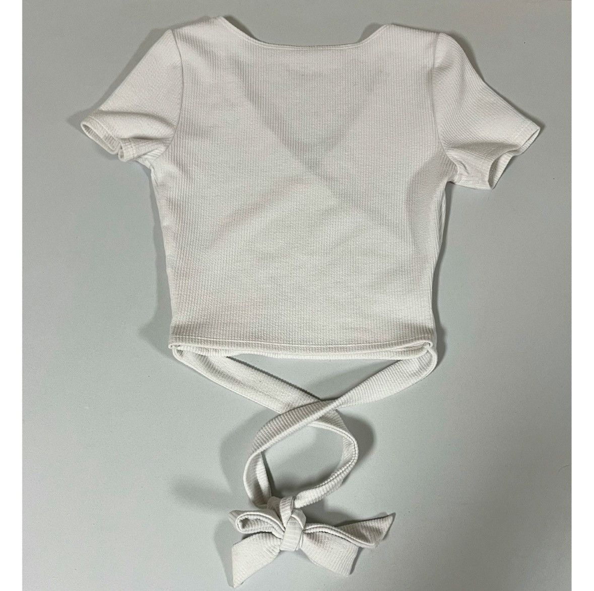 Hollister Hollister White V-Neck Wrap-Around Shirt Top Blouse Tee XS🤍✨ Size XS / US 0-2 / IT 36-38 - 4 Thumbnail