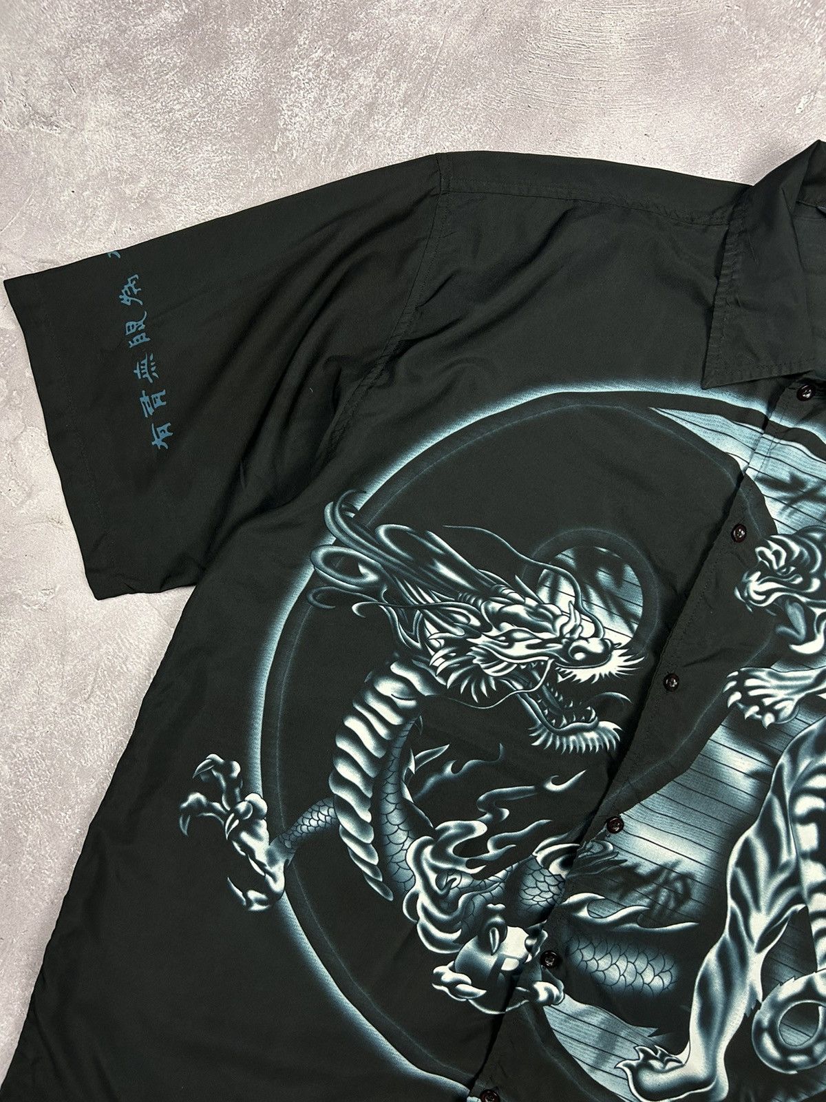 Japanese Brand × Vintage Rare Vintage Japanese Dragon Tiger Printed Shirt Polyester Size US XXL / EU 58 / 5 - 4 Thumbnail