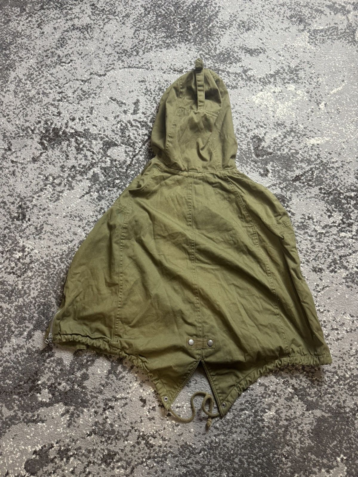 Vintage Vintage Y2K Military Sleeveless Poncho Zip Issey Style Size US M / EU 48-50 / 2 - 10 Thumbnail