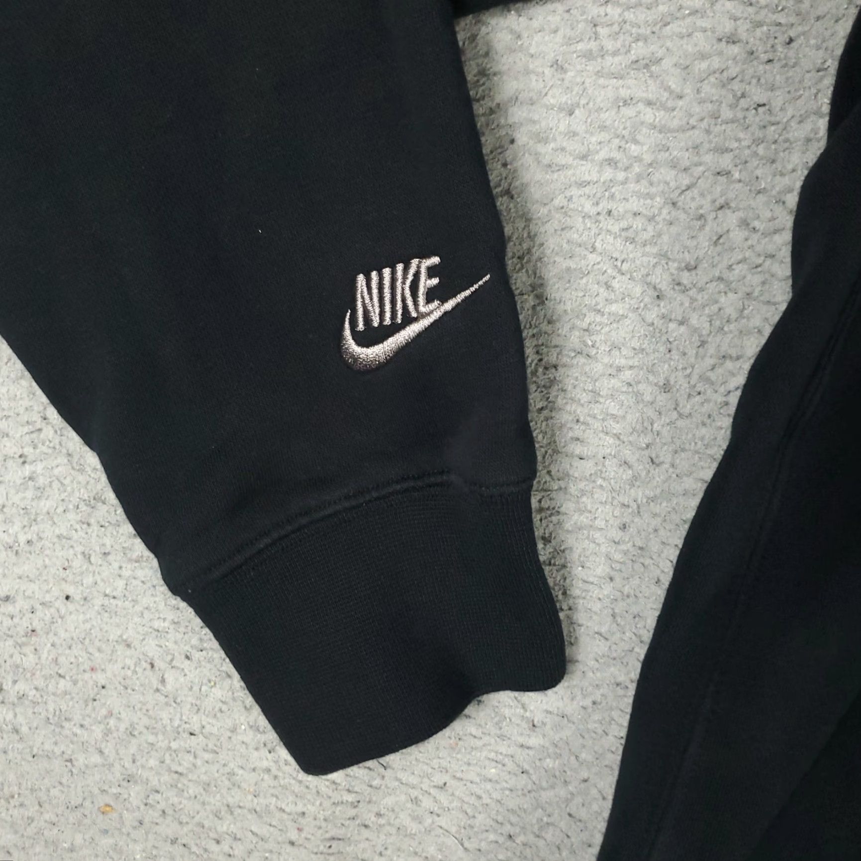 Nike Nike Hoodie Mens Large Black Swoosh Pullover Sweatshirt Sweatshirt Size US L / EU 52-54 / 3 - 7 Thumbnail