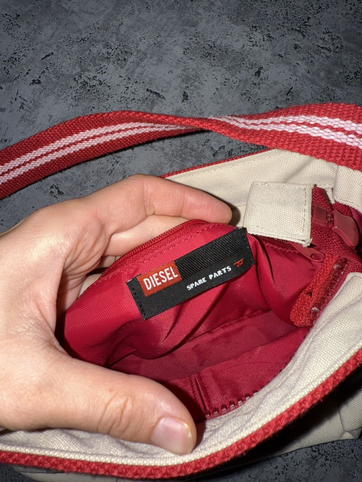Diesel Diesel Vintage Red White Shoulder Cargo Bag Y2K Rare Size ONE SIZE - 4 Thumbnail