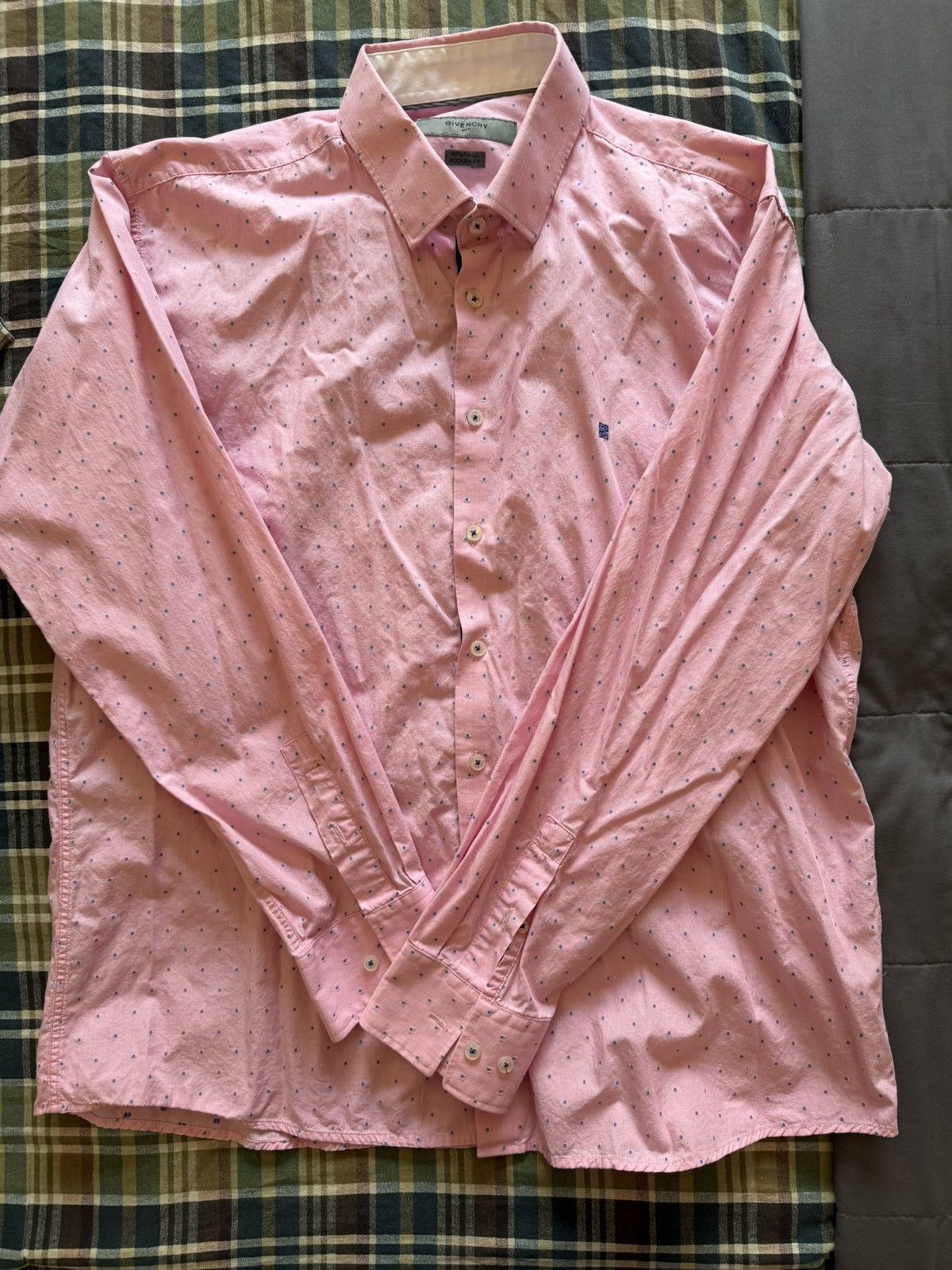 Givenchy Givenchy Pink shirt Size US XL / EU 56 / 4 - 1 Thumbnail