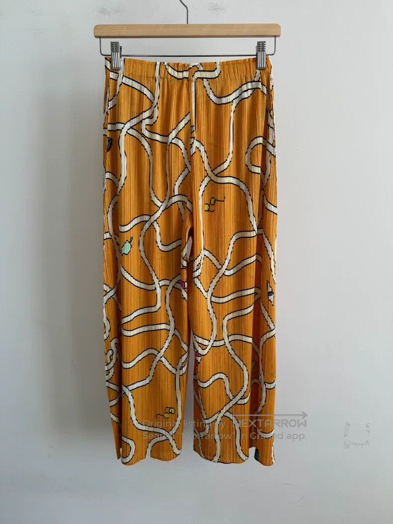Issey Miyake Issey Miyake size:3 Yellow Midi Skirt Size 22" - 2 Thumbnail
