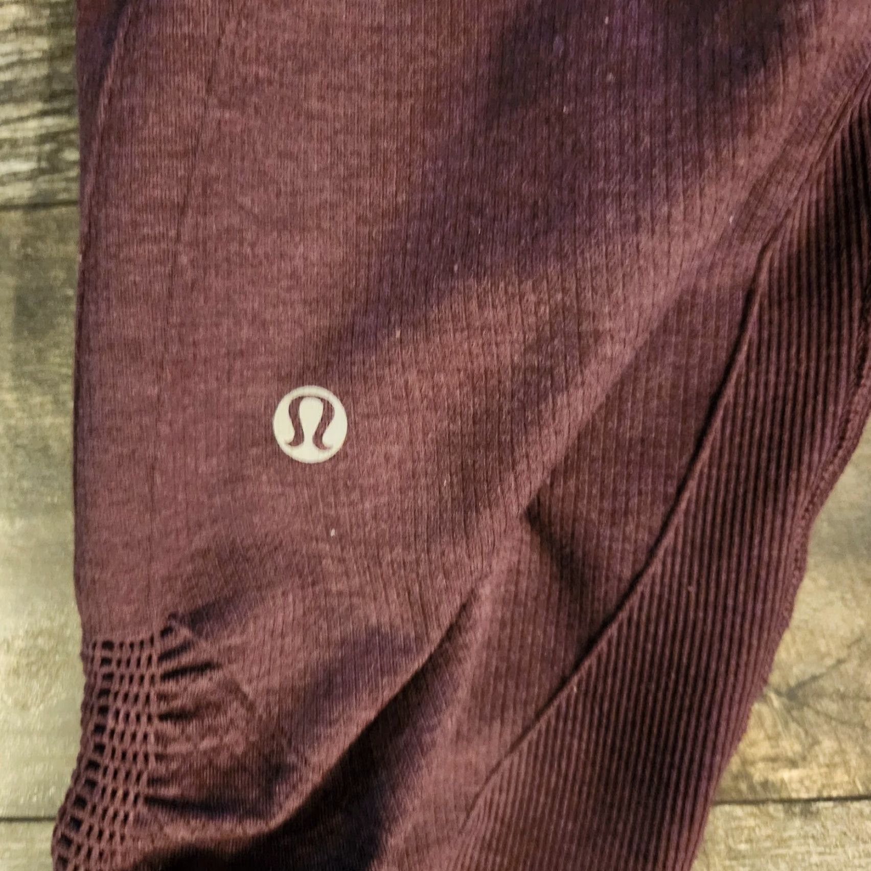 Lululemon Lululemon Leggings Scrunch Side Cropped Purple Burgundy 26" Waist Size 11 Womens Activewear Cropped Style Sized 10 Regular Size 32" / US 10 / IT 46 - 2 Thumbnail