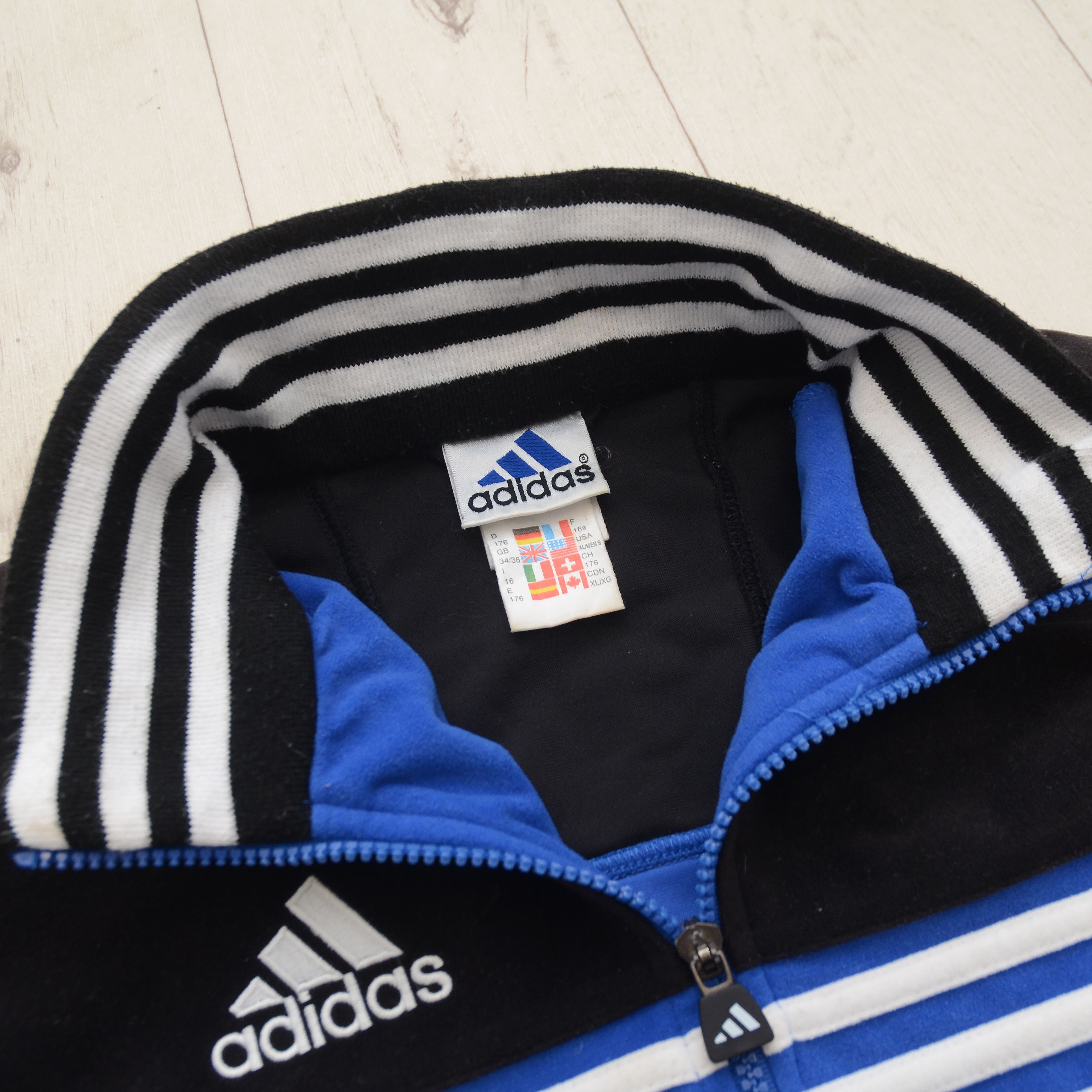 Adidas Vintage Adidas Velour Track Jacket Original Retro Full Zip Size US M / EU 48-50 / 2 - 7 Thumbnail